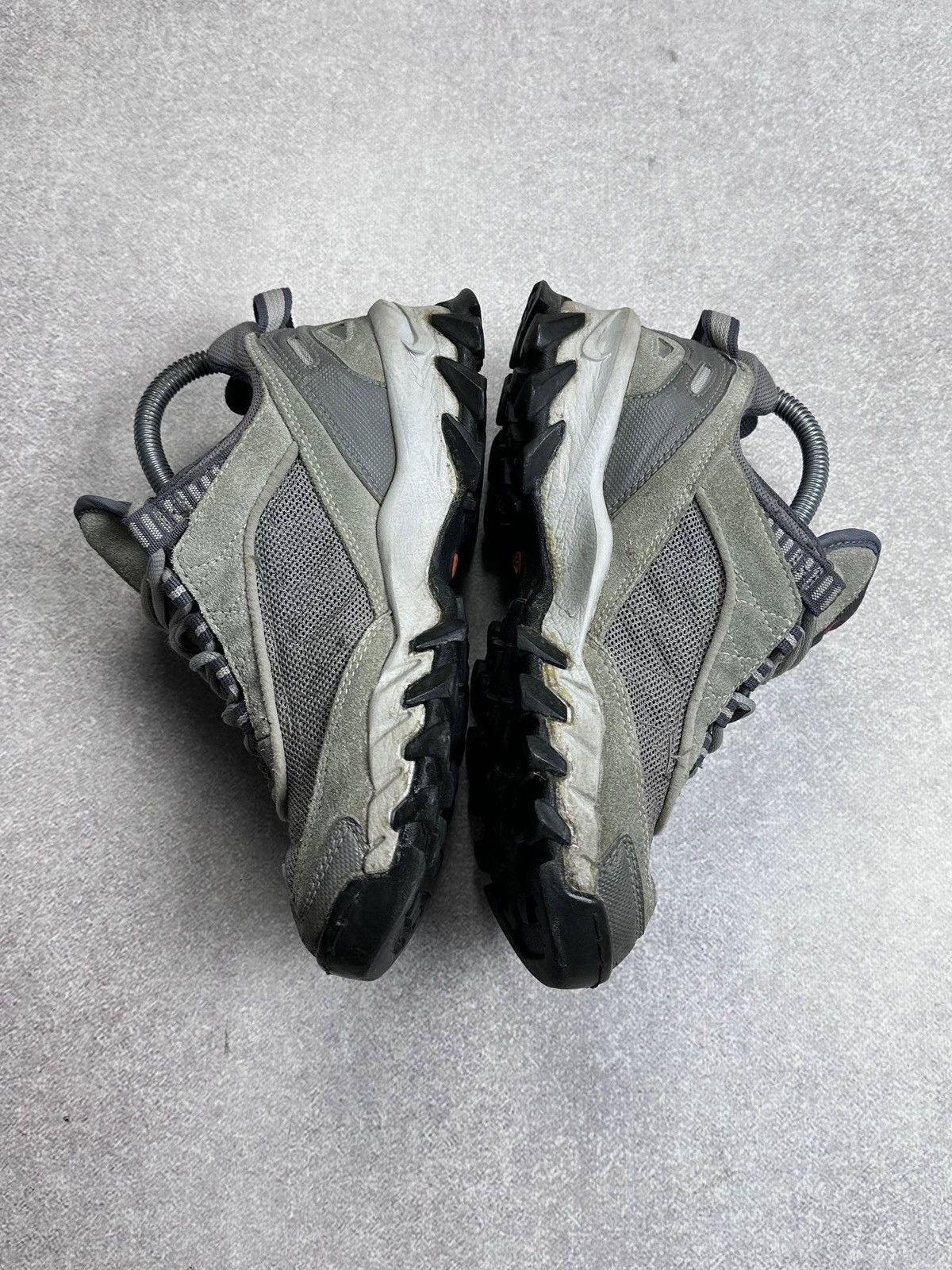 Nike ACG Vintage 00s Nike ACG Gorpcore Womans Sneakers Rare US 7 Size US 7 / IT 37 - 4 Thumbnail