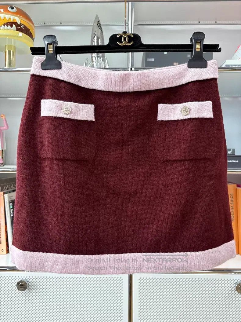 Chanel Chanel 25A brown and pink knitted short skirt Size 24" / US 00 / IT 34 - 1 Thumbnail