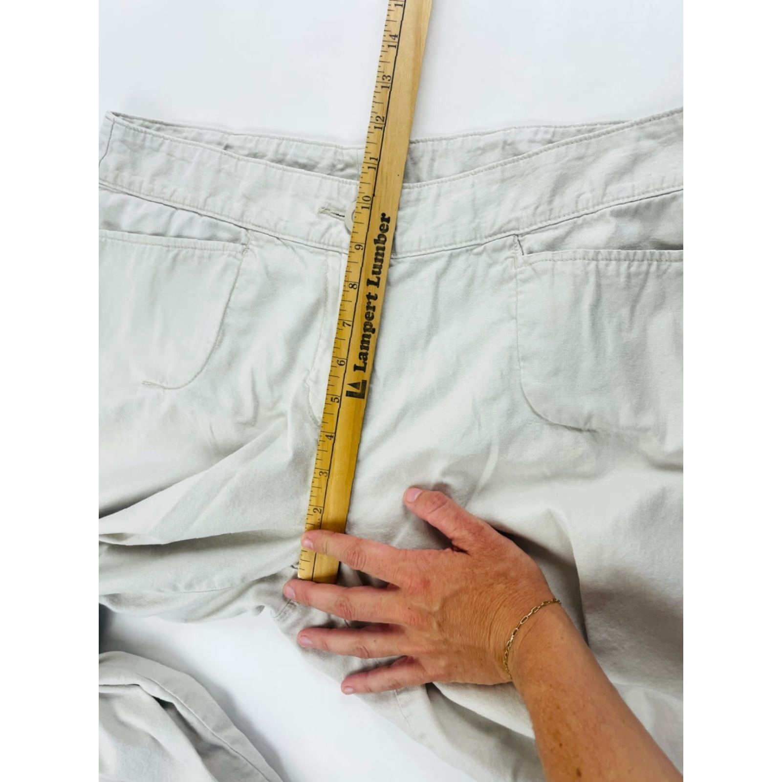 Vintage Woolrich Pants Women's Size 6 Tan Capri Straight Leg Mid Rise Pockets Slit Hem Mens? Size 28" / US 6 / IT 42 - 7 Thumbnail