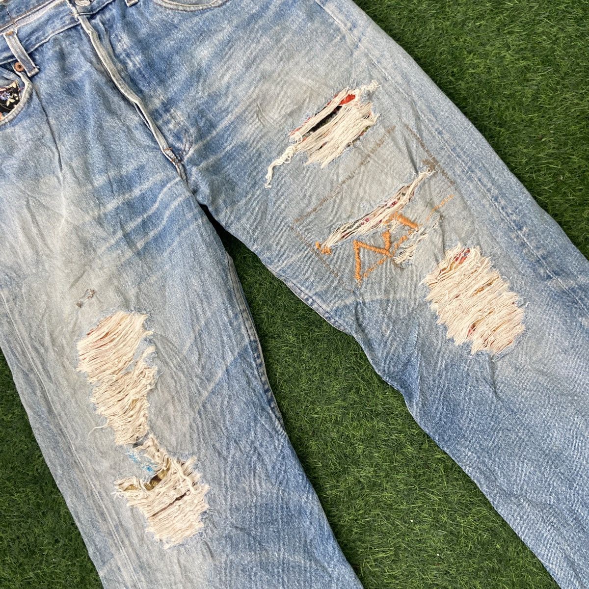 Levi's × Levi's Vintage Clothing × Vintage VINTAGE 90s LEVI’S 501 DISTRESSED JEANS Size US 34 / EU 50 - 4 Thumbnail