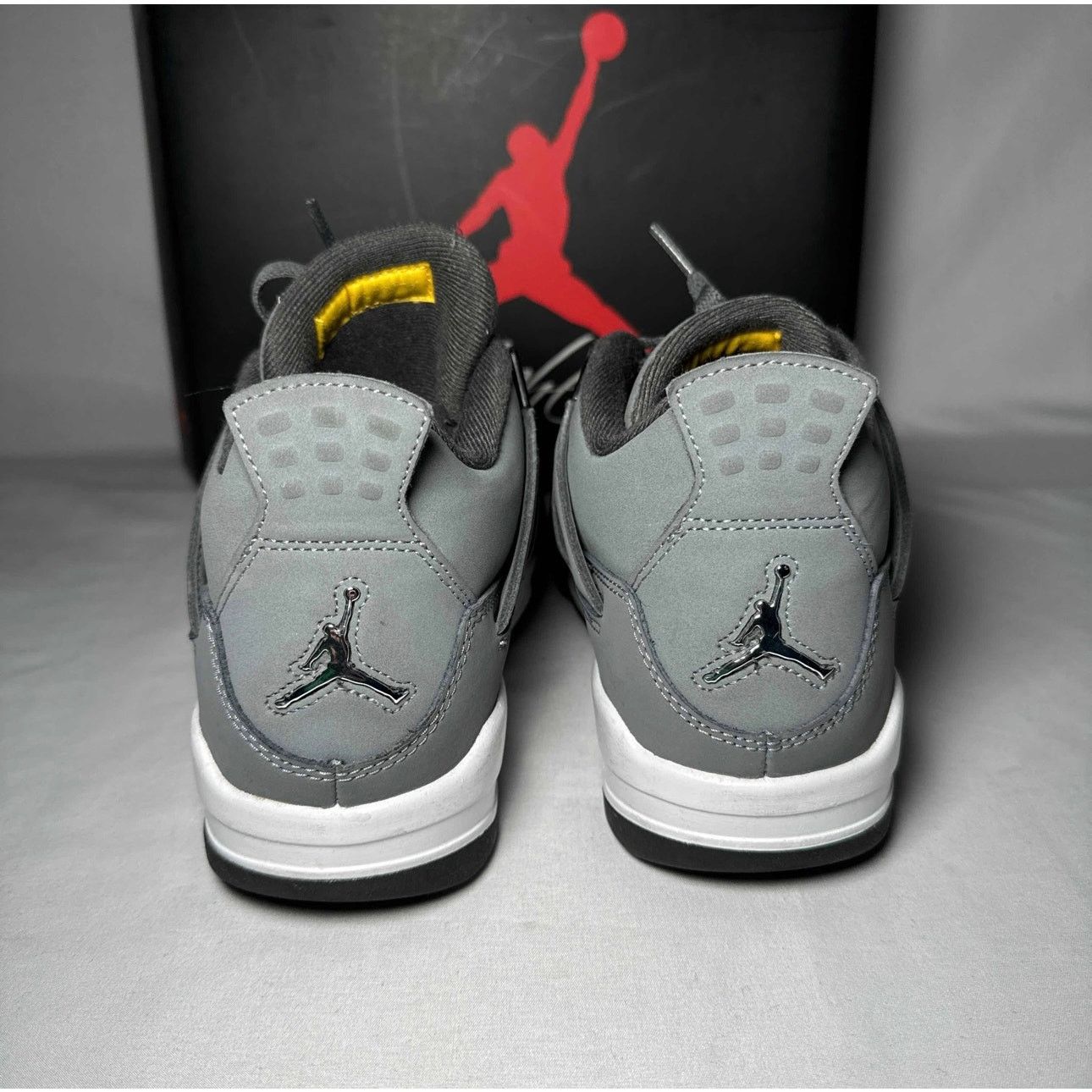 Jordan Brand × Nike Size 7 Nike Air Jordan 4 Retro GS Cool Grey 2019 Men's Shoes Size US 7 / EU 40 - 5 Thumbnail
