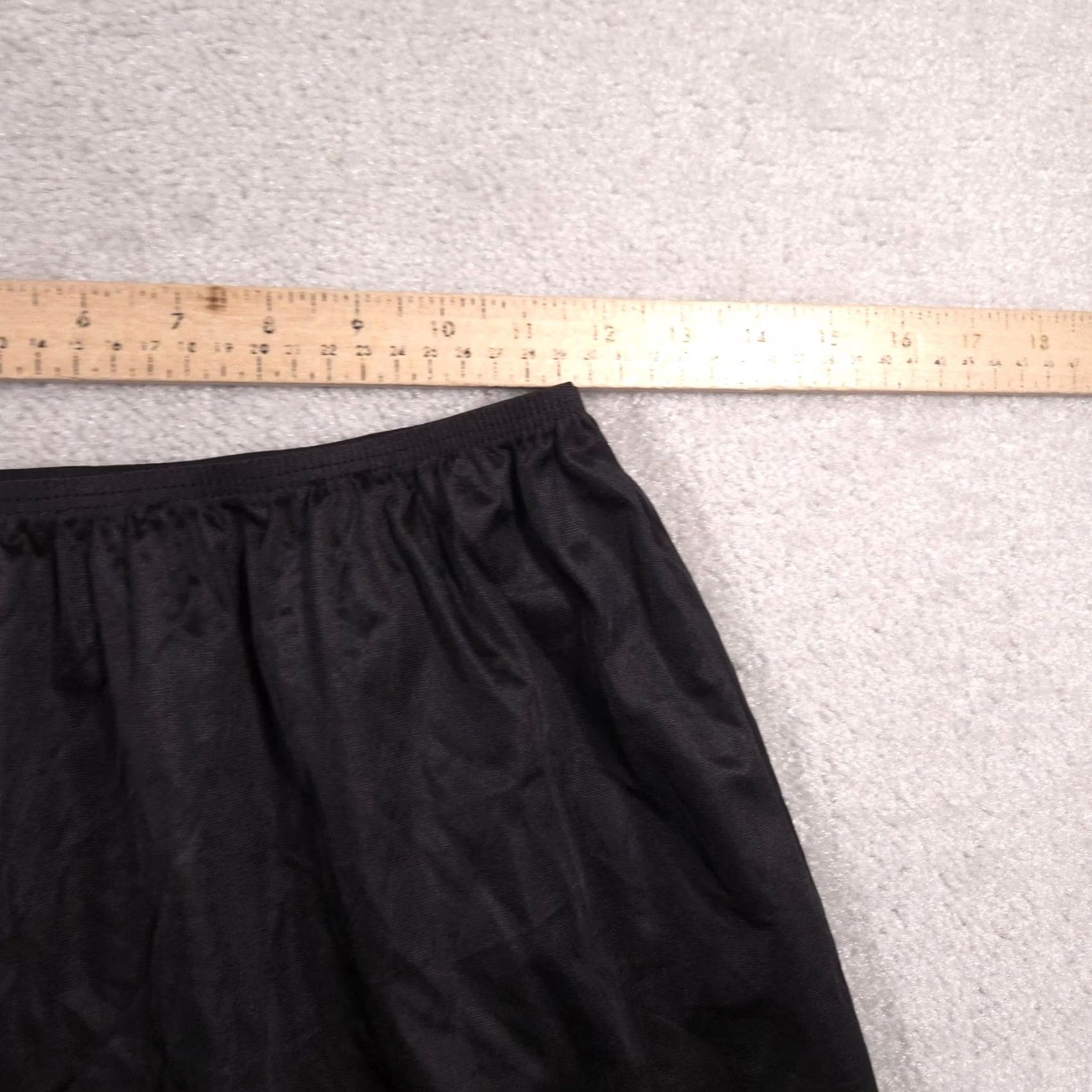 Vintage VINTAGE Vanity Fair Half Slip Skirt Womens M Black Nylon Satin Lace Hem Lingerie Size 32" / US 10 / IT 46 - 5 Thumbnail