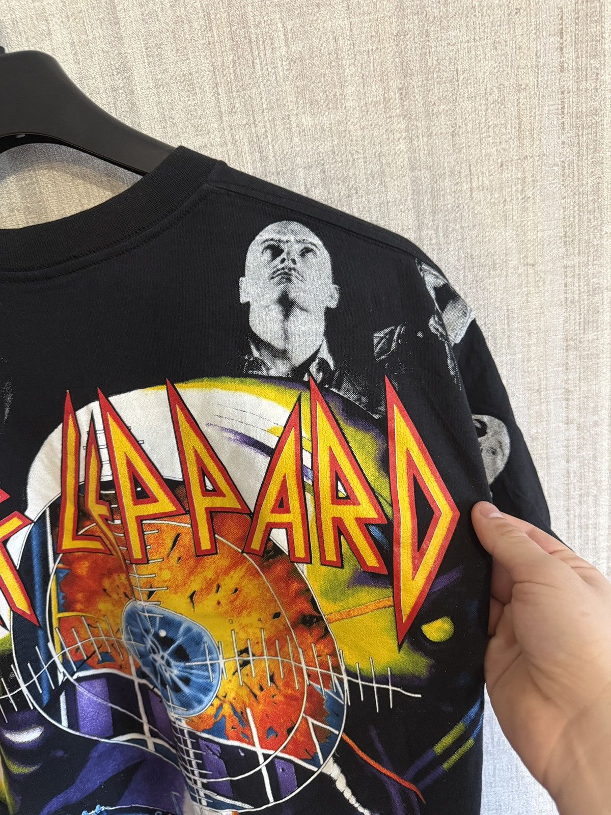 Band Tees Vintage all over print 1992 Def Leppard shirt rare XL Size US XL / EU 56 / 4 - 14 Thumbnail