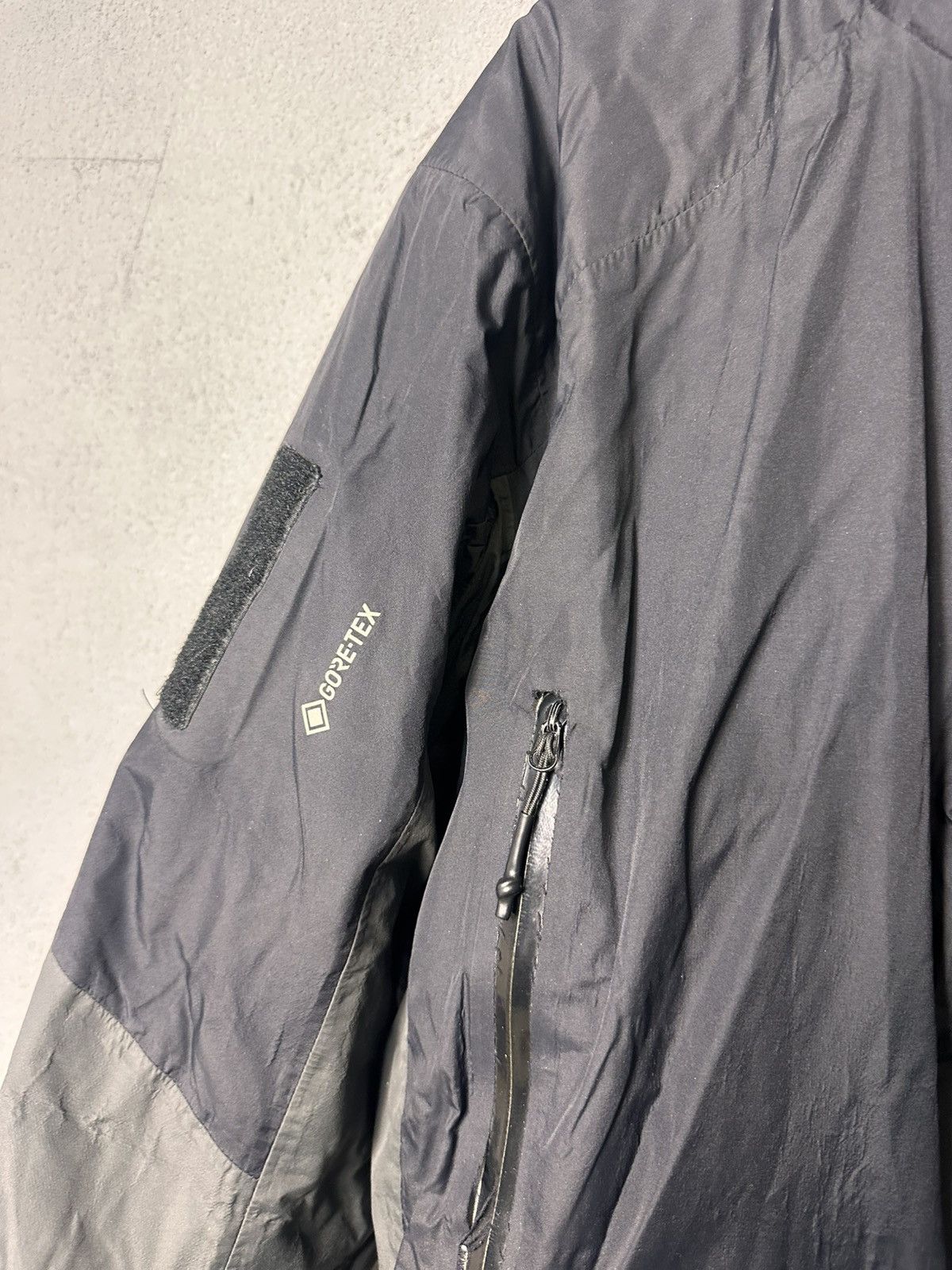 Arc'teryx Arc’Teryx Axis Insulated Jacket System_A Size US M / EU 48-50 / 2 - 3 Thumbnail