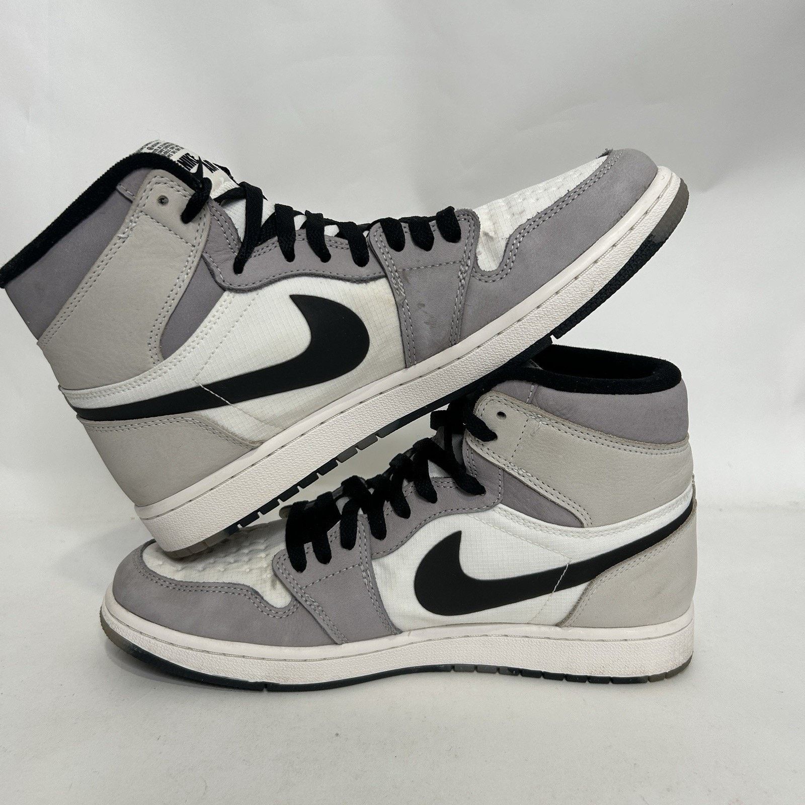 Jordan Brand Nike Air Jordan 1 Element GORE-TEX High “Light Bone” Size US 9.5 / EU 42-43 - 3 Thumbnail