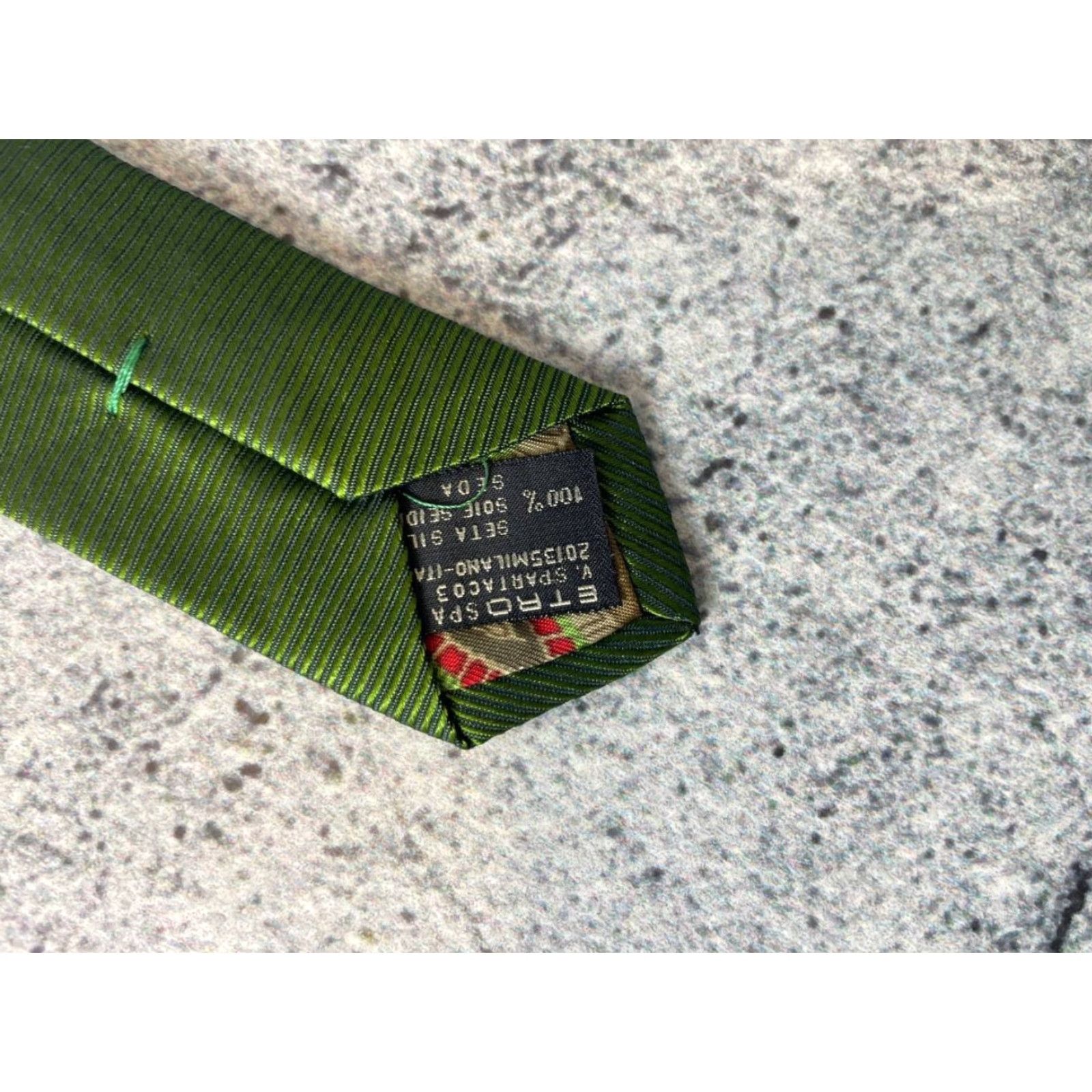 Etro Etro Milano Mens Tie Green Silk Adjustable Necktie Designer Milano Casual Necktie Mens Green Silk Etro Milano Tie Adjustable Classic Modern Size ONE SIZE - 4 Thumbnail