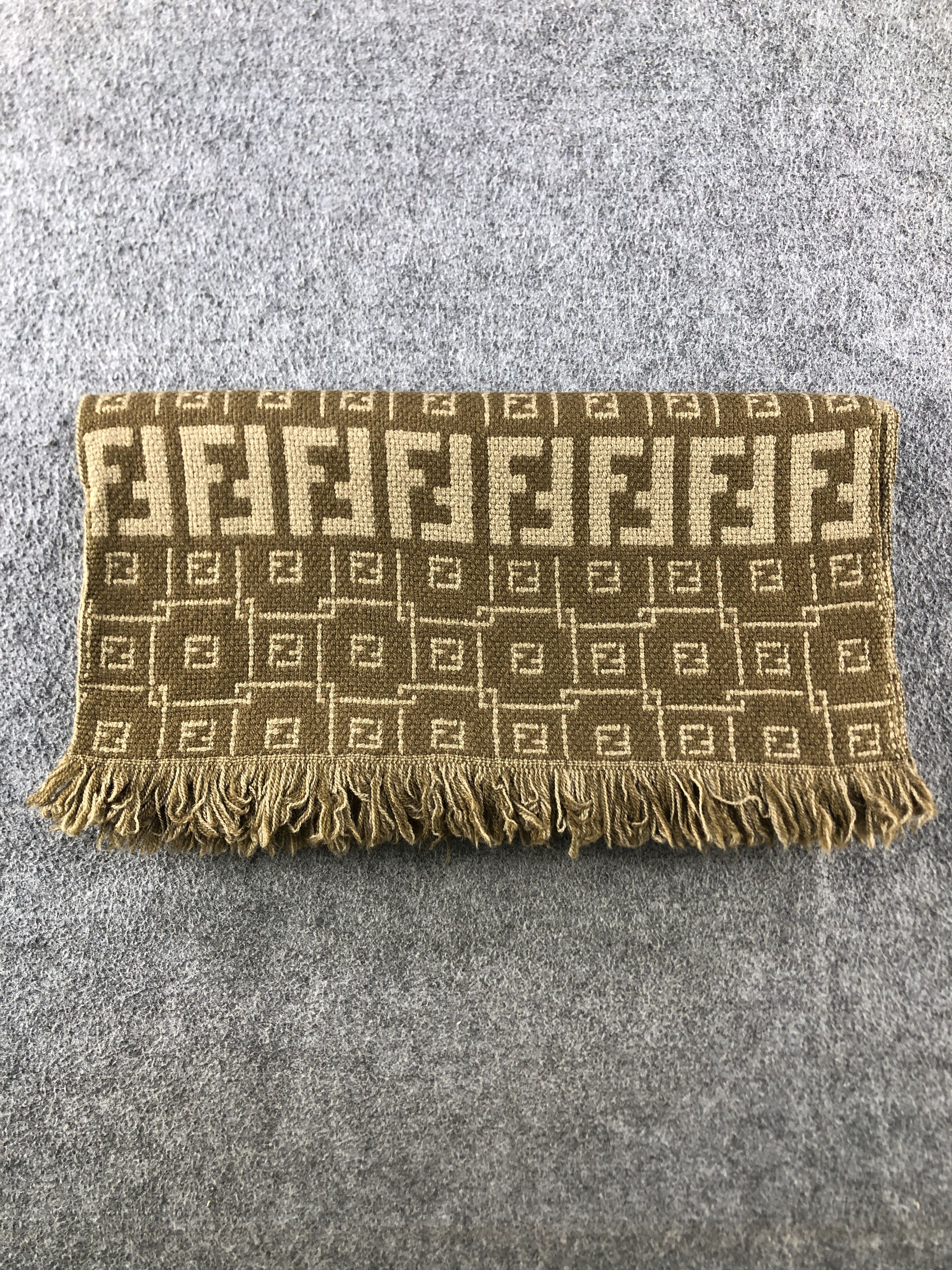 Fendi Fendi Scarf / Muffler / Neckwear P752 Size ONE SIZE - 8 Thumbnail