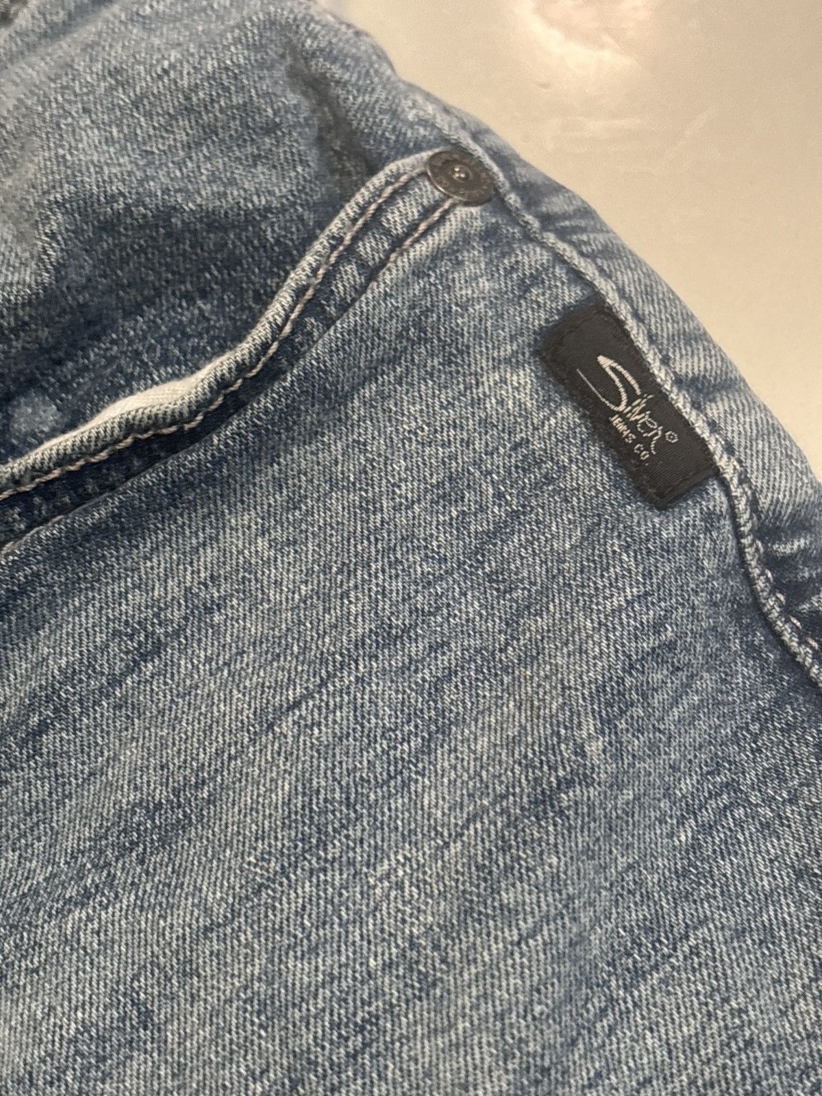 Silver Jeans Co. Silver Jeans, Jean shorts Size US 34 / EU 50 - 2 Thumbnail
