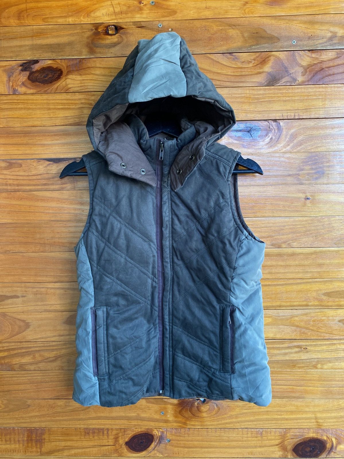 Born Born Military Style Quilted Hooded Vest – Olive Green Size US S / EU 44-46 / 1 - 3 Thumbnail