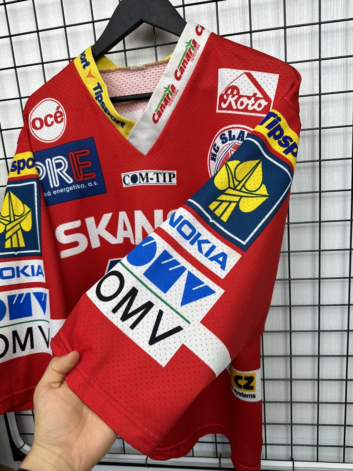 Vintage HC Slavia Praha #15 Stumpel jersey 2004-05 Hockey Men S Red Size US S / EU 44-46 / 1 - 13 Thumbnail