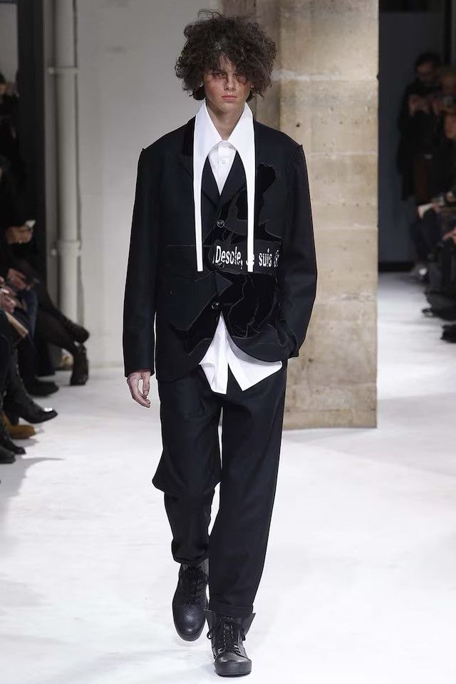 Yohji Yamamoto Yohji Yamamoto Pour Homme Vampire Collar Shirt AW17 Look13 Size US M / EU 48-50 / 2 - 1 Thumbnail
