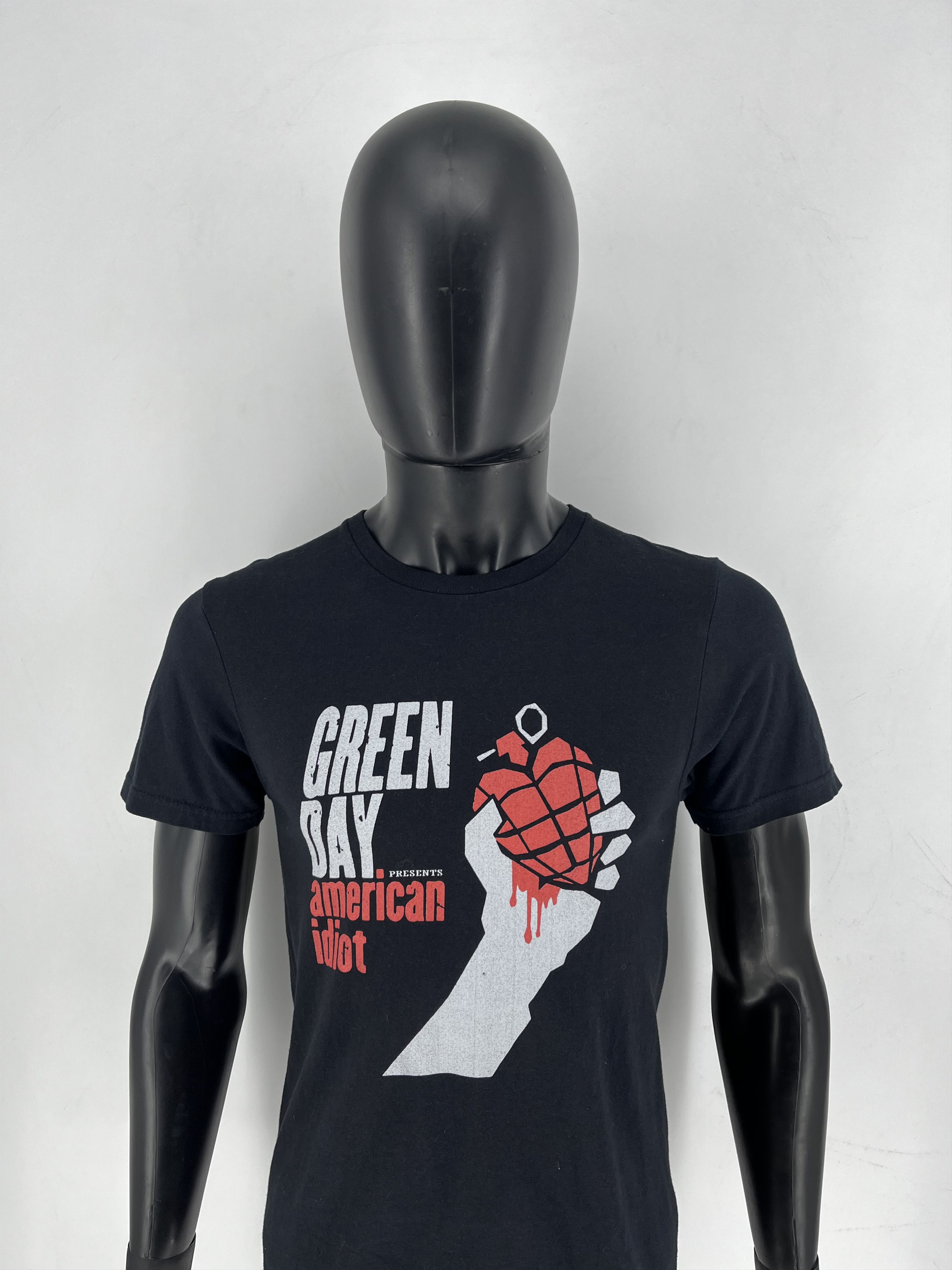 Band Tees Vintage Y2K Green Day American Idiot Tour Band Tee Size US S / EU 44-46 / 1 - 6 Thumbnail