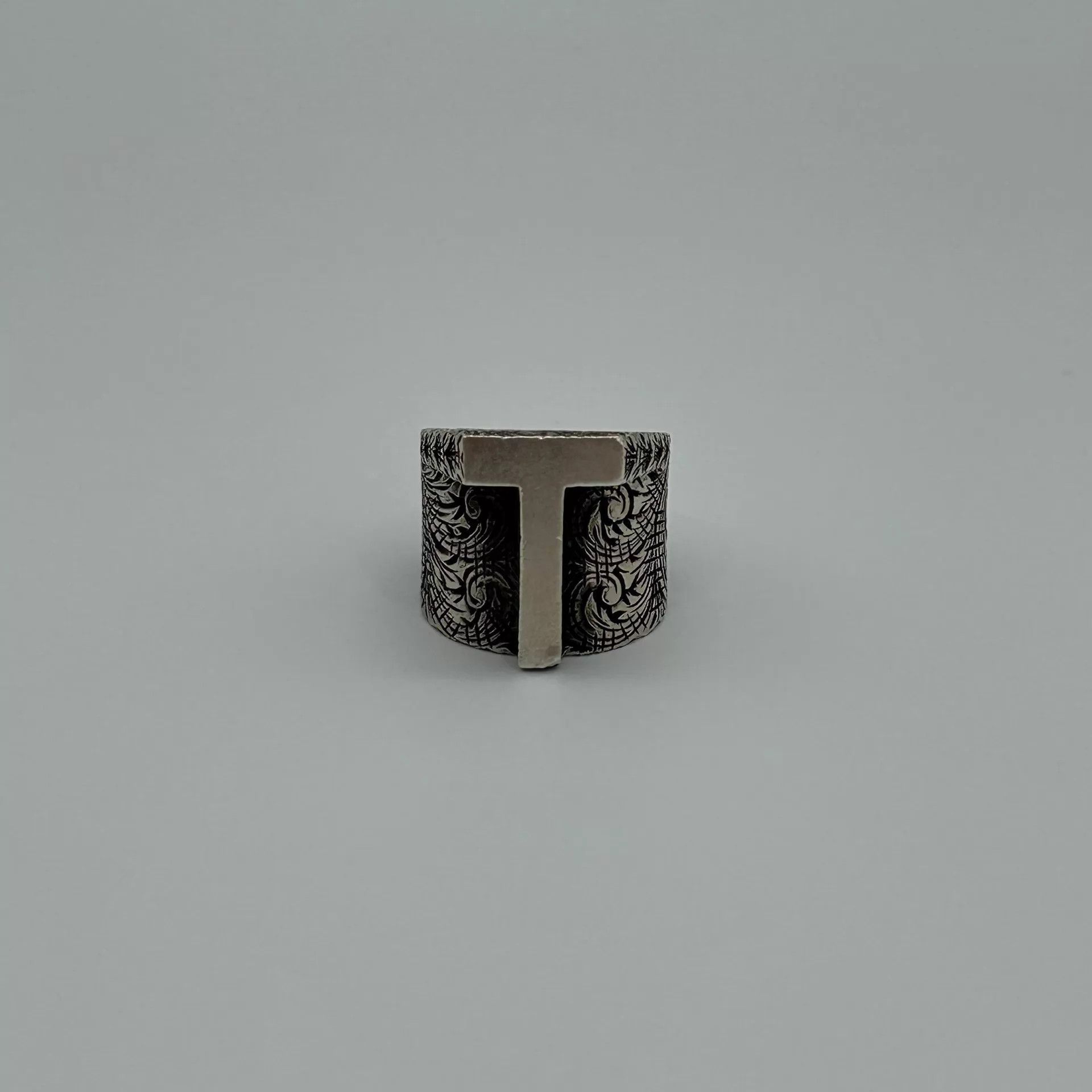 Gucci Gucci GG T-logo distressed ring L Size ONE SIZE - 1 Thumbnail