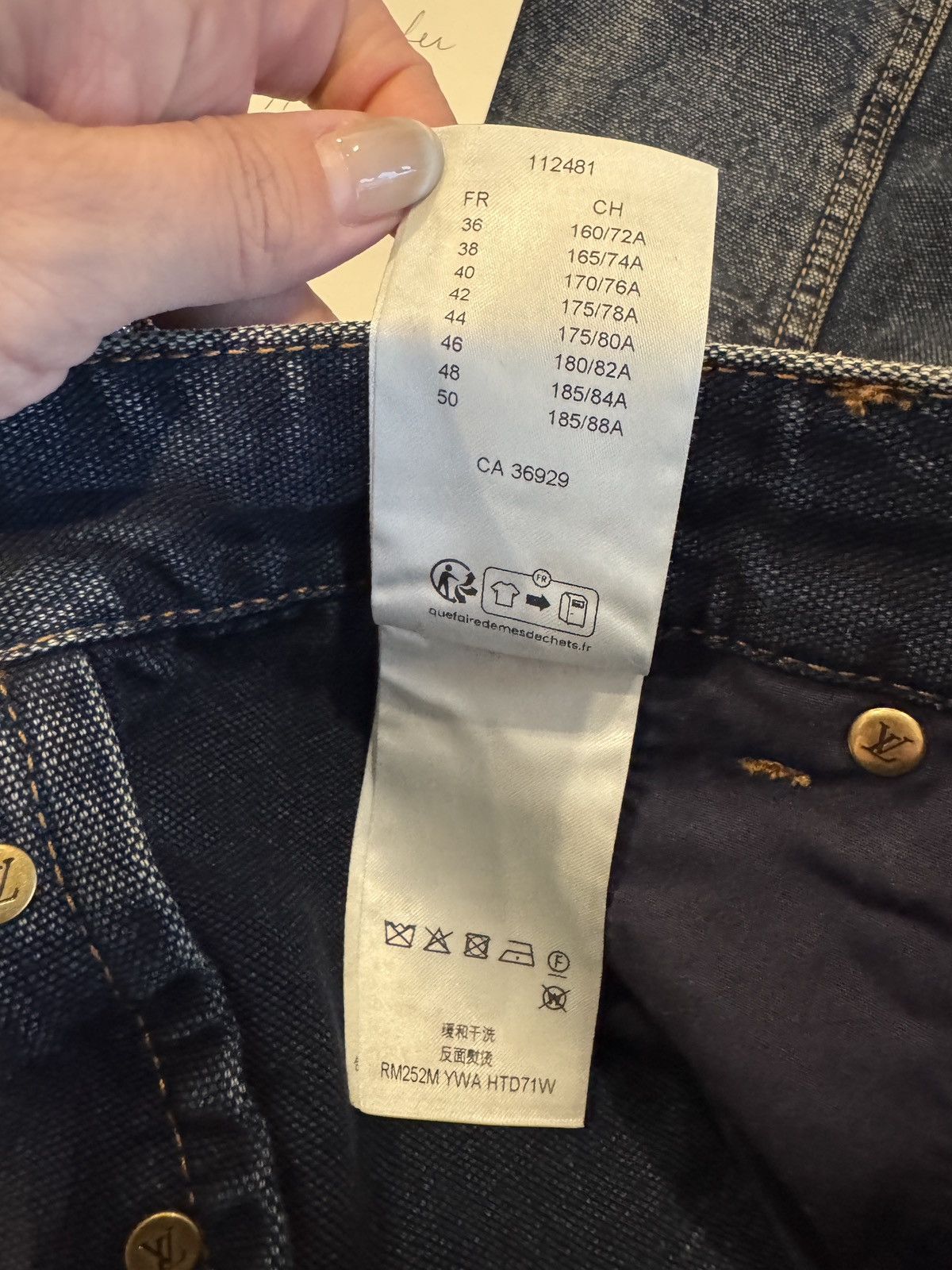 Louis Vuitton Denim Workwear Shorts Size US 33 - 11 Thumbnail