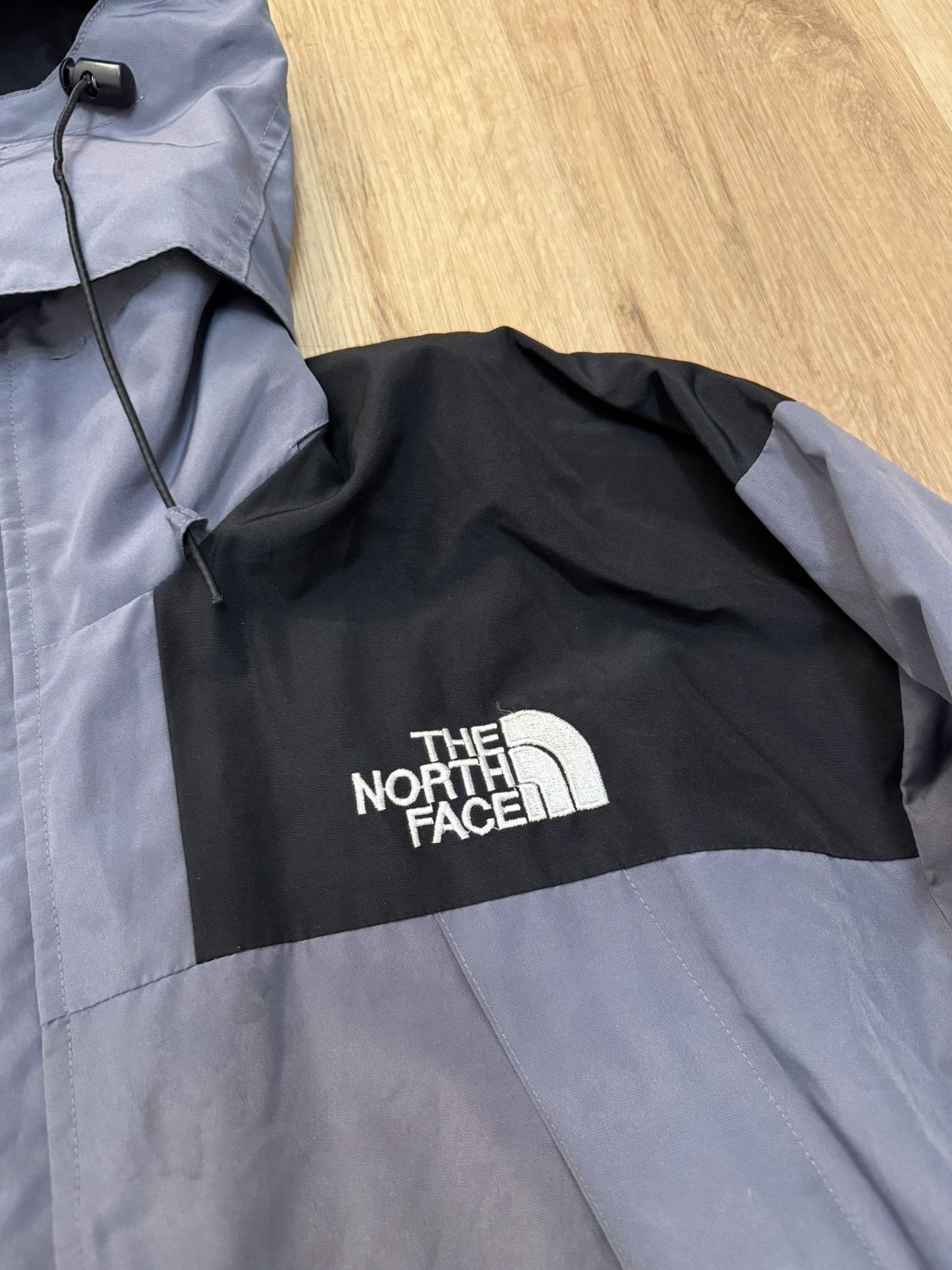 The North Face × Vintage The North Face Gore-Tex GTX Vintage 1990s Mountain Jacket L Size US L / EU 52-54 / 3 - 6 Thumbnail