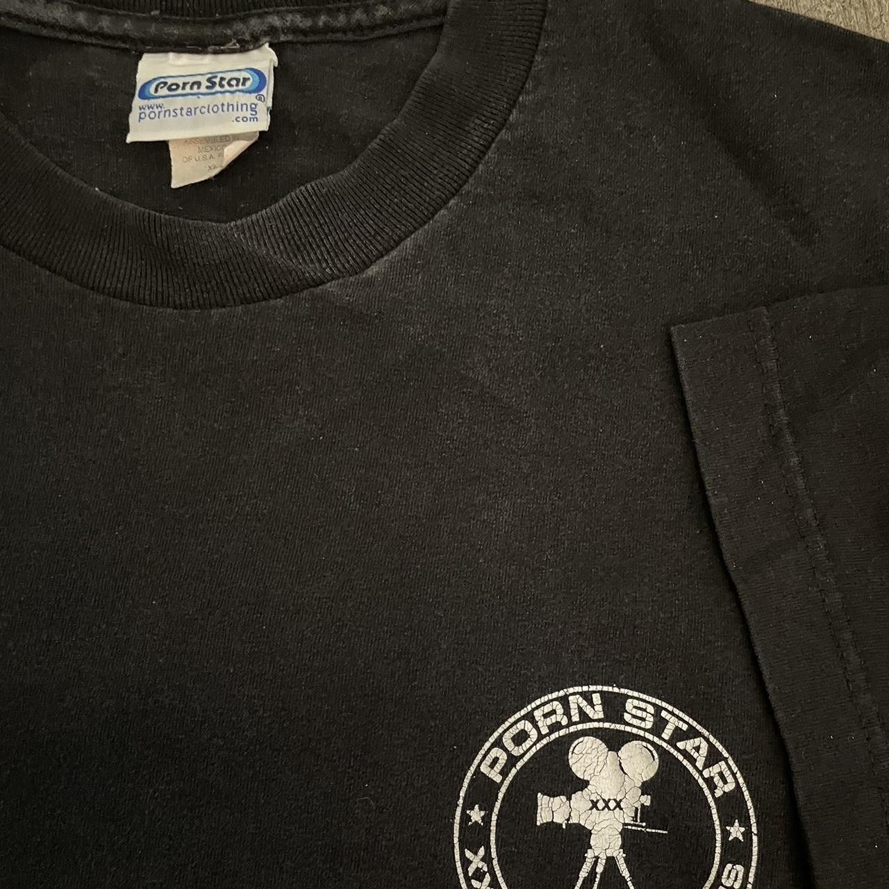 Hook-Ups × Vintage Vintage Y2K Porn Star Skateboard Production Crew Graphic Tee Size US XL / EU 56 / 4 - 1 Thumbnail