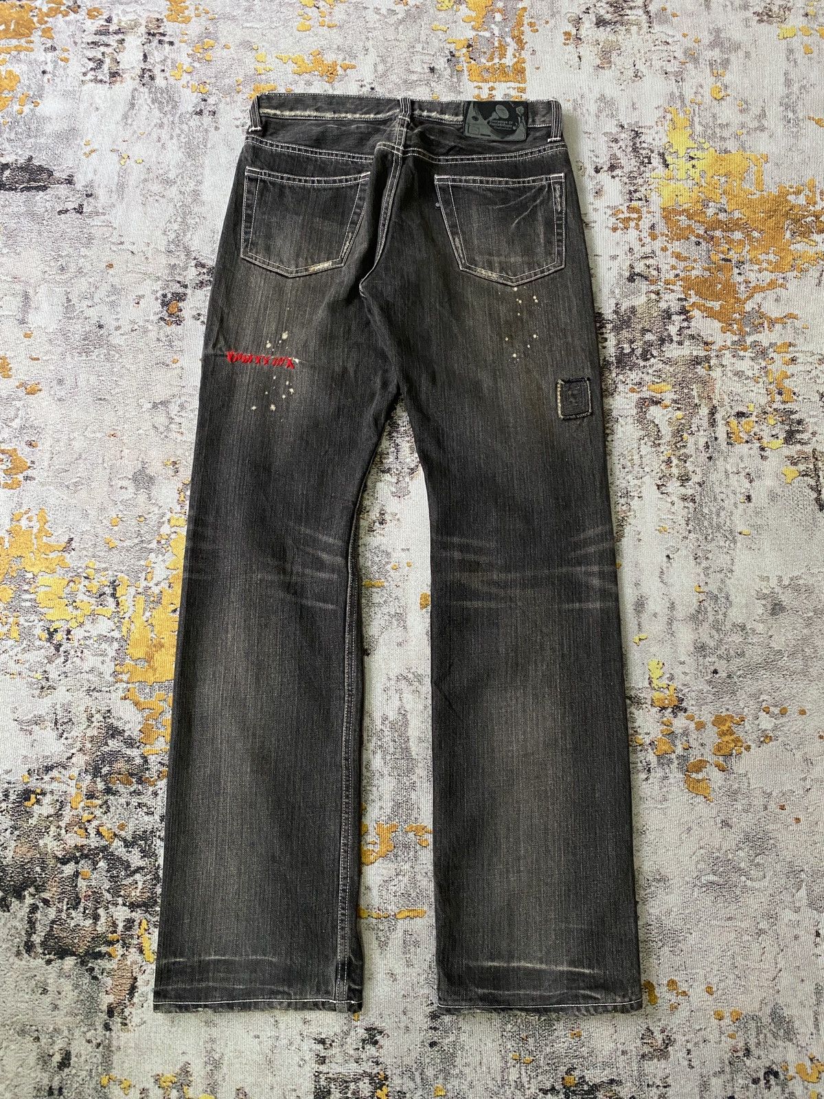 Undercover World Wide Love Japan Distressed Red Yarn Undercover Style Size US 30 / EU 46 - 2 Thumbnail