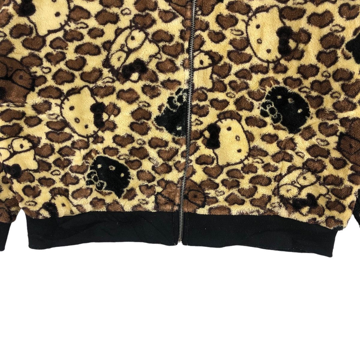 Anime × Japanese Brand × Vintage HELLO KITTY Fleece Jacket Fullprint Logo Anime Size XL / US 12-14 / IT 48-50 - 3 Thumbnail