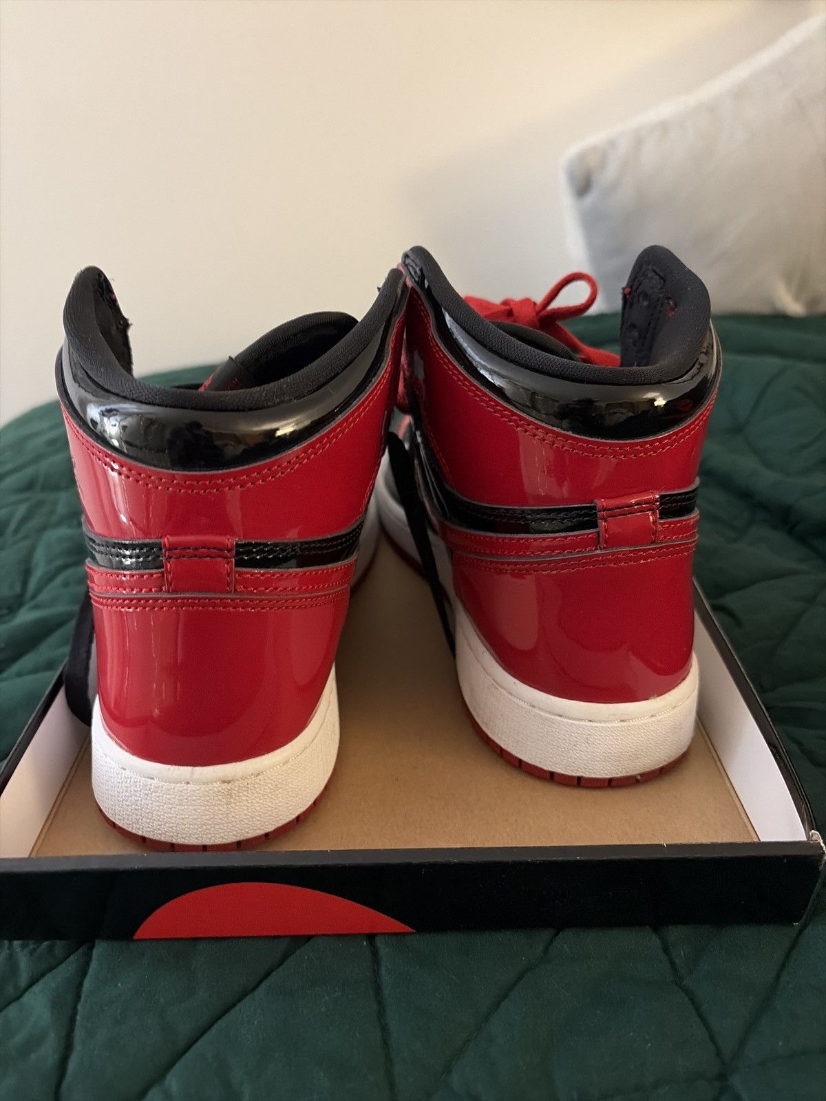 Jordan Brand Jordan 1 Retro High OG Patent Bred GS Size US 7 / IT 37 - 4 Thumbnail