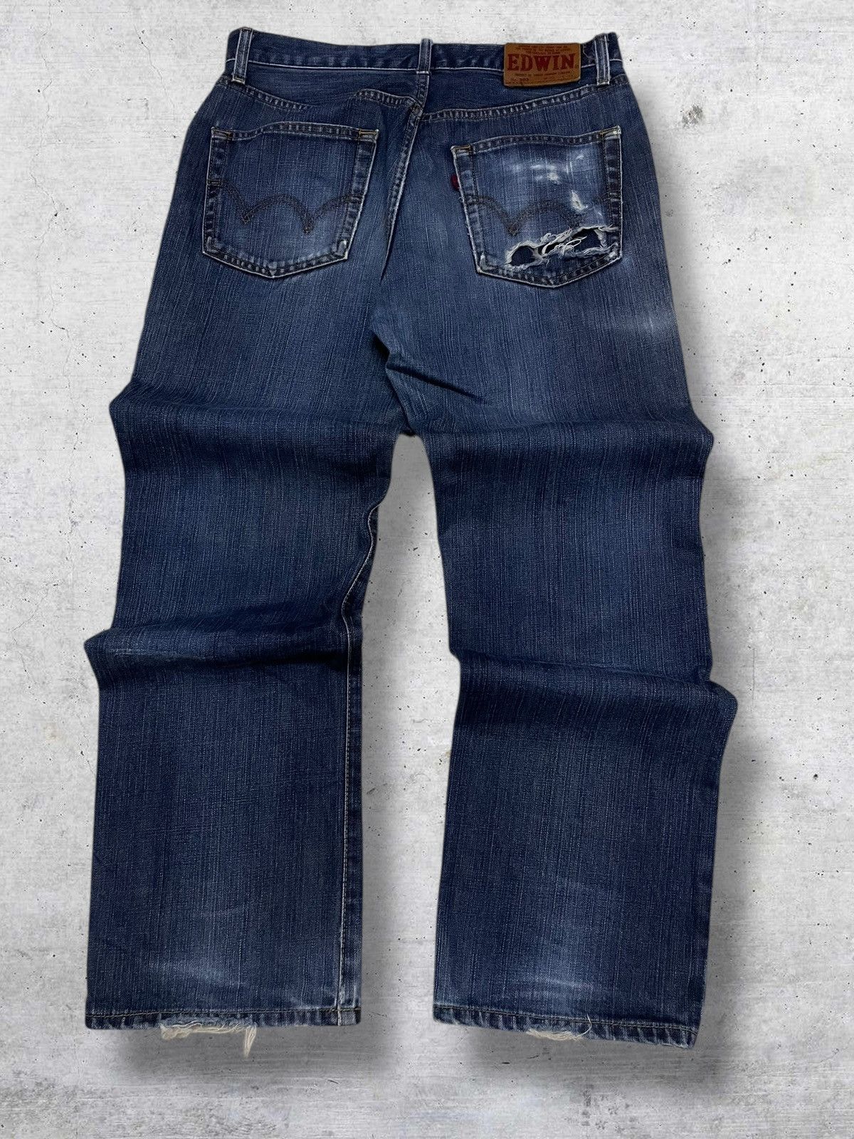 Edwin VINTAGE EDWIN 90S JAPAN OG DESIGNER RIPPED INDIGO RAW DENIM Size US 31 - 8 Thumbnail