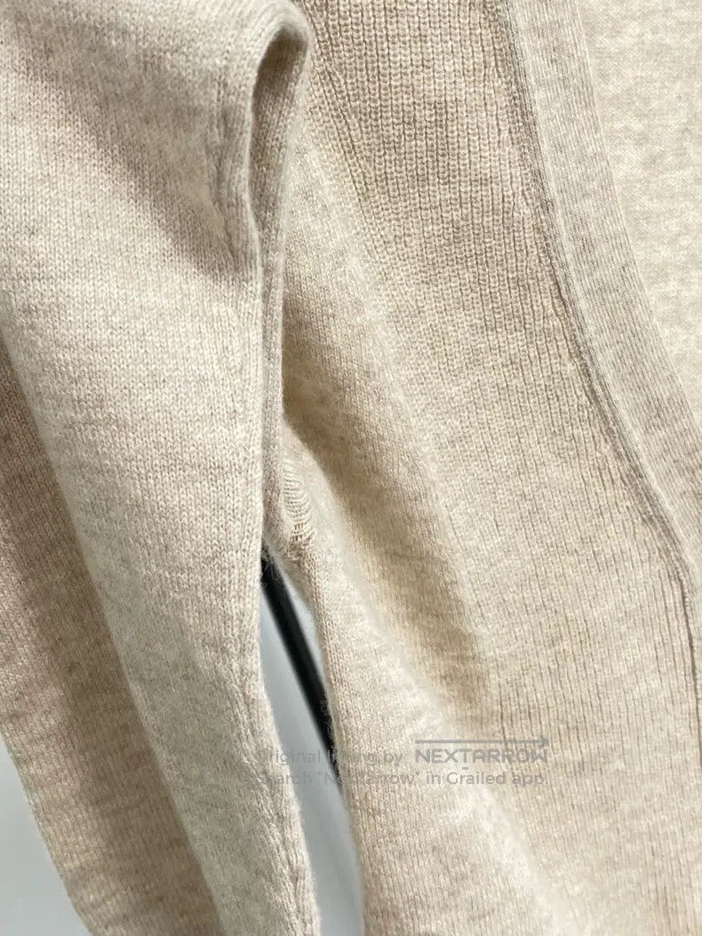 Hermes Hermes Solid color V-neck three-button knit cardigan Size XS / US 0-2 / IT 36-38 - 3 Thumbnail