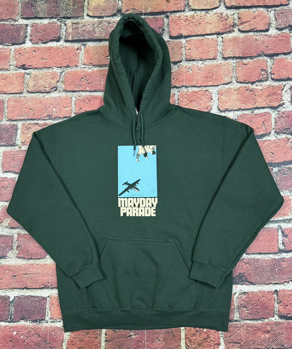 Gildan Mayday Parade Sweatshirt Emo Band Merch Green Brace Yourself Size US M / EU 48-50 / 2 - 1 Thumbnail