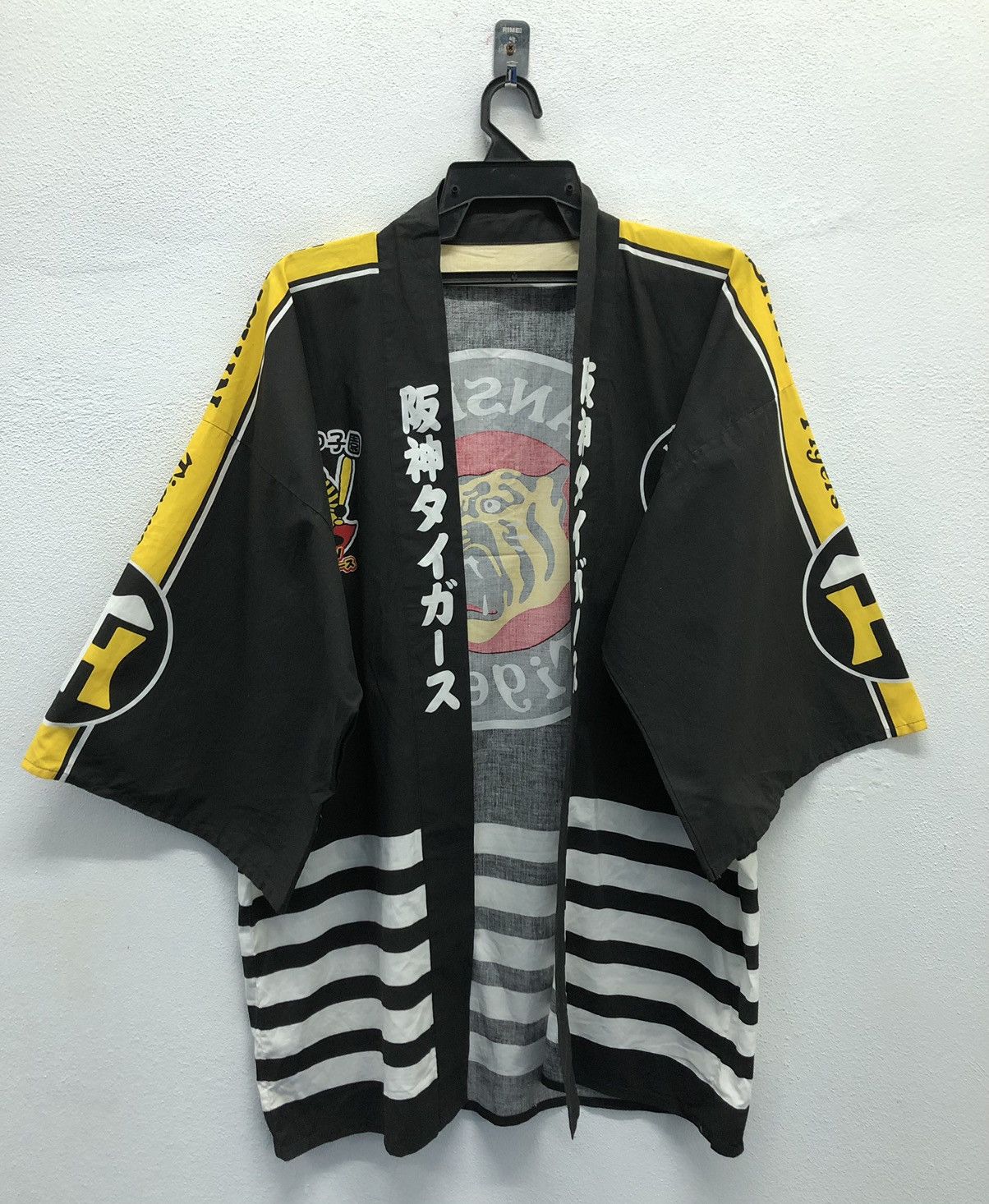 Vintage Vintage Hanshin Tigers 2003V Kimono Size US XL / EU 56 / 4 - 2 Thumbnail