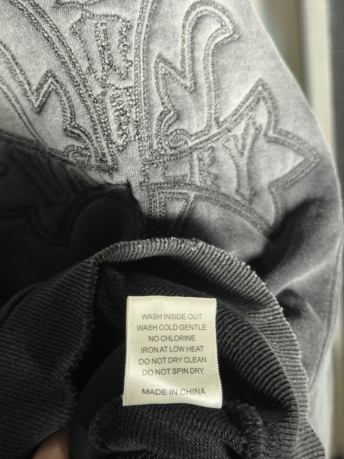 Vale Vale Forever Carver Zip Up 'Black' Size US M / EU 48-50 / 2 - 6 Thumbnail