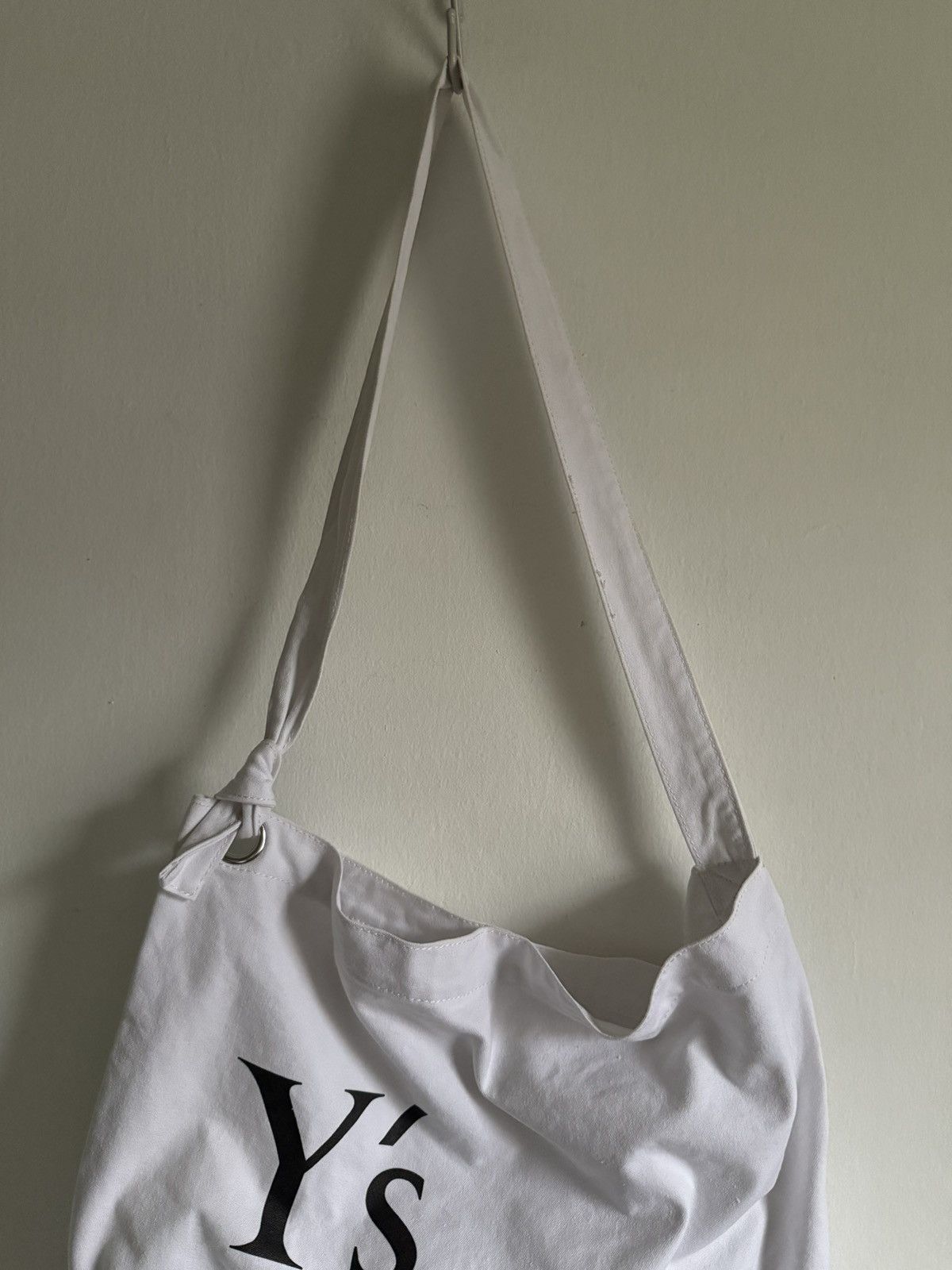Yohji Yamamoto Y's Yohji Yamamoto Logo Printed Canvas White sling bag Size ONE SIZE - 3 Thumbnail