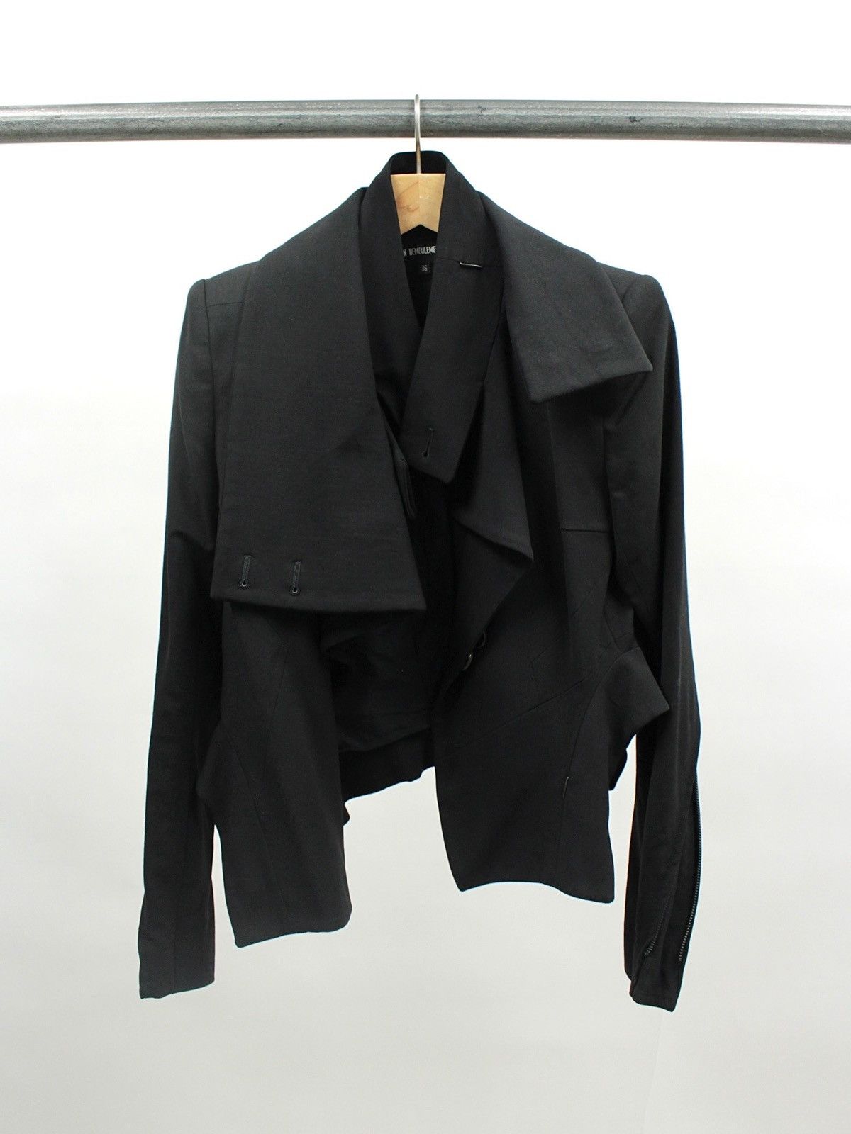 Ann Demeulemeester F/W12 Ann Demeulemeester Asymmetrical Draped Jacket Size XS / US 0-2 / IT 36-38 - 2 Thumbnail