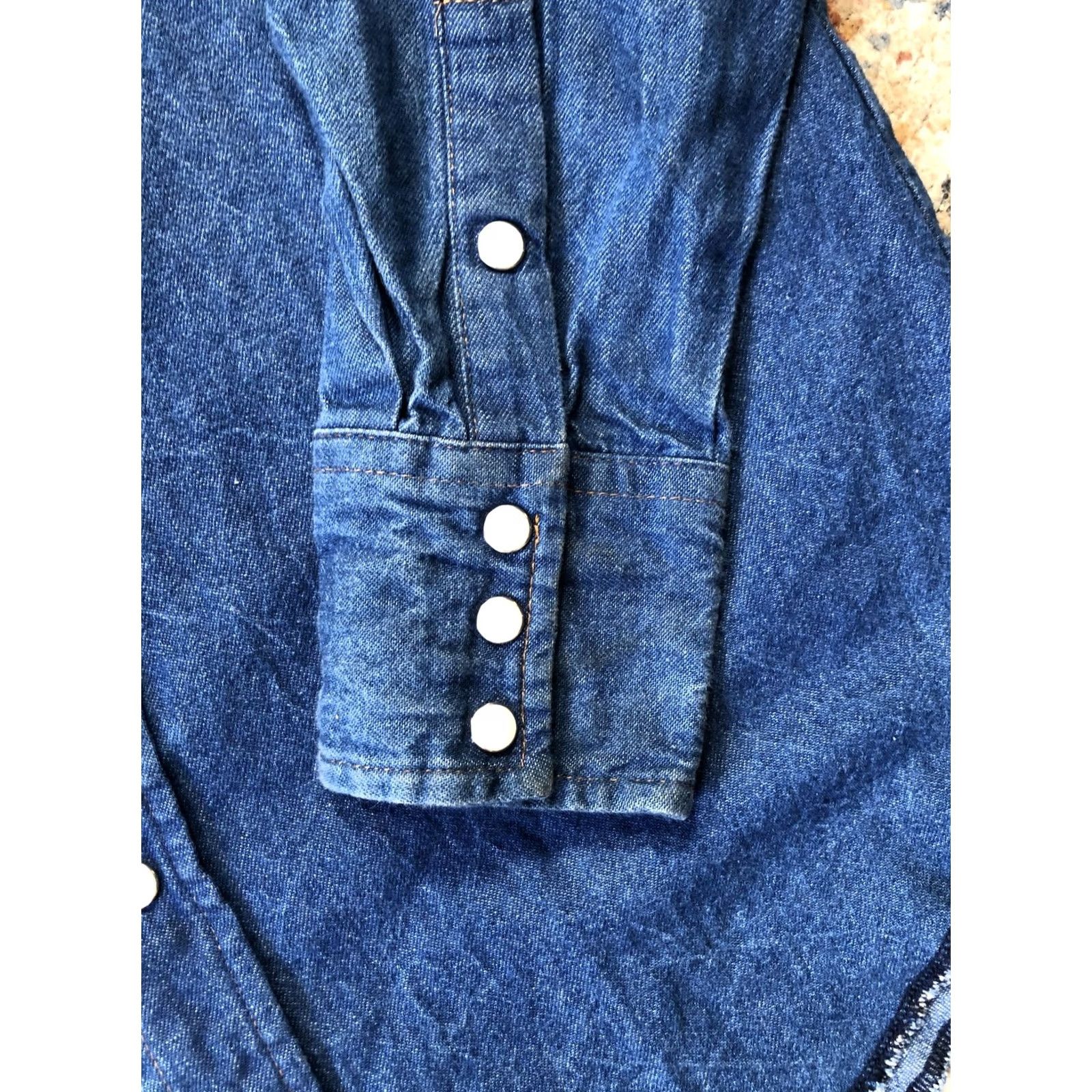 Wrangler Wrangler Denim Western Shirt Mens Medium Pearl Snap Long Sleeve Cowboy MS70119 Denim Blue/Blue Indigo Cotton Button-Up Size US M / EU 48-50 / 2 - 7 Thumbnail