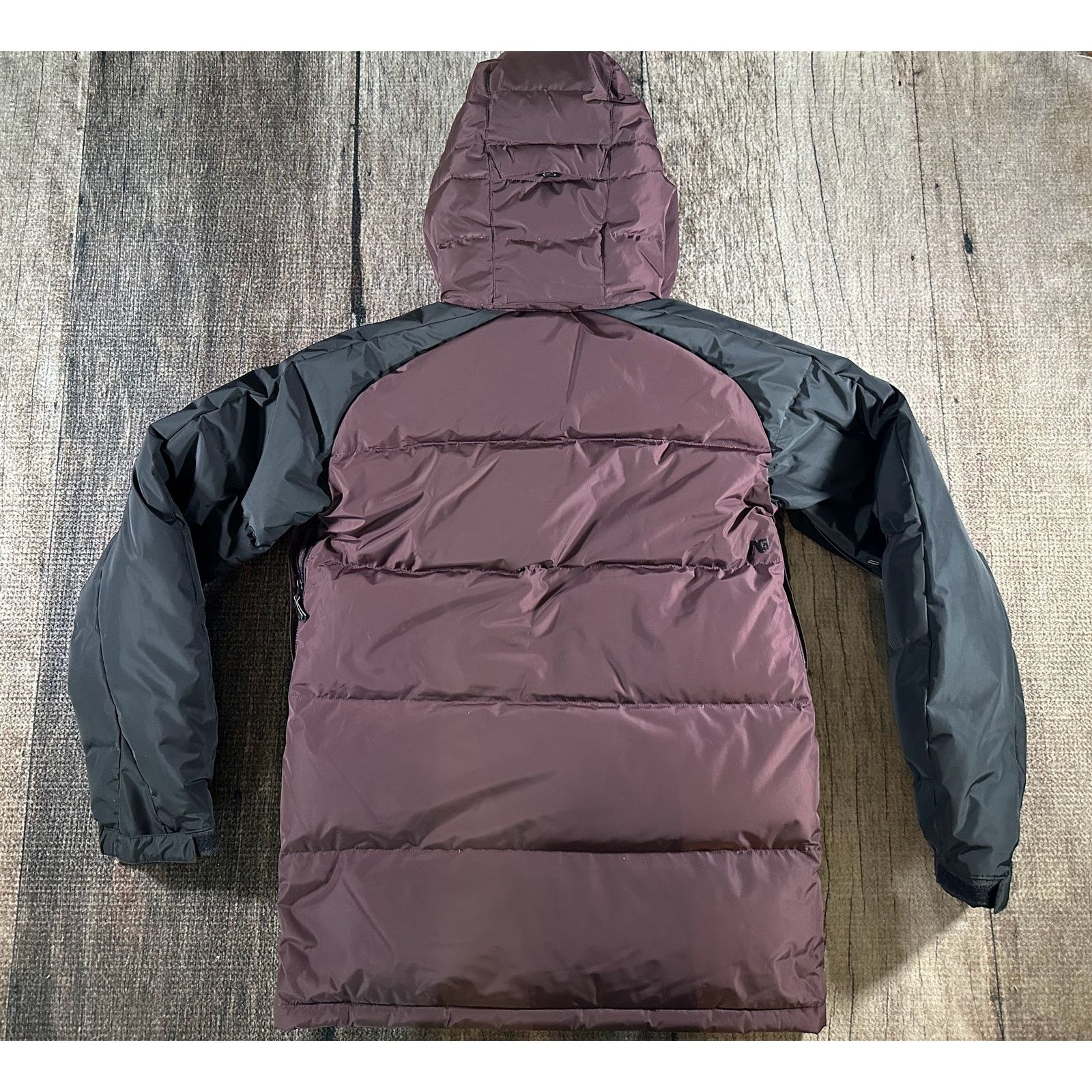 Burton Burton Analog AG Innsbruck Down Snowboard Maroon Jacket Sm Size US S / EU 44-46 / 1 - 9 Thumbnail