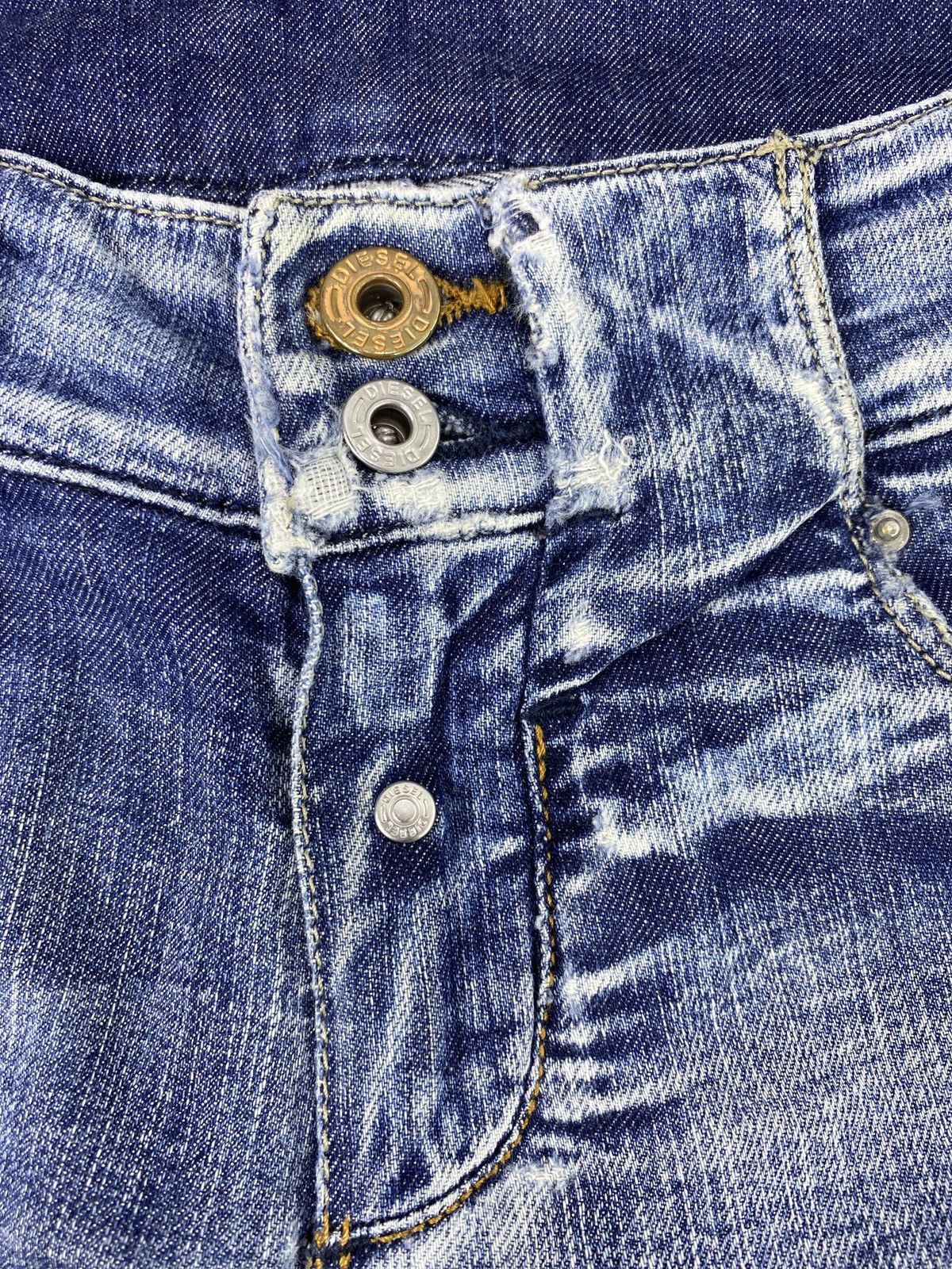 Diesel × Jean × Vintage Diesel Distressed Blue Wash Jeans - J1034 Size 28" / US 6 / IT 42 - 8 Thumbnail