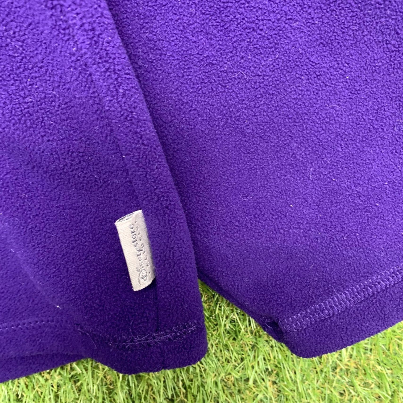Disney Disney Store Sweatshirt Mens Medium Purple Eeyore Graphic Fleece Pullover Size US M / EU 48-50 / 2 - 3 Thumbnail