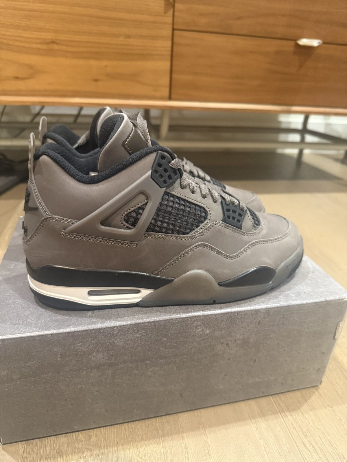 Jordan Brand Nike Air Jordan 4 Retro Cave Stone Men's Size 8.5 New Size US 8.5 / EU 41-42 - 3 Thumbnail