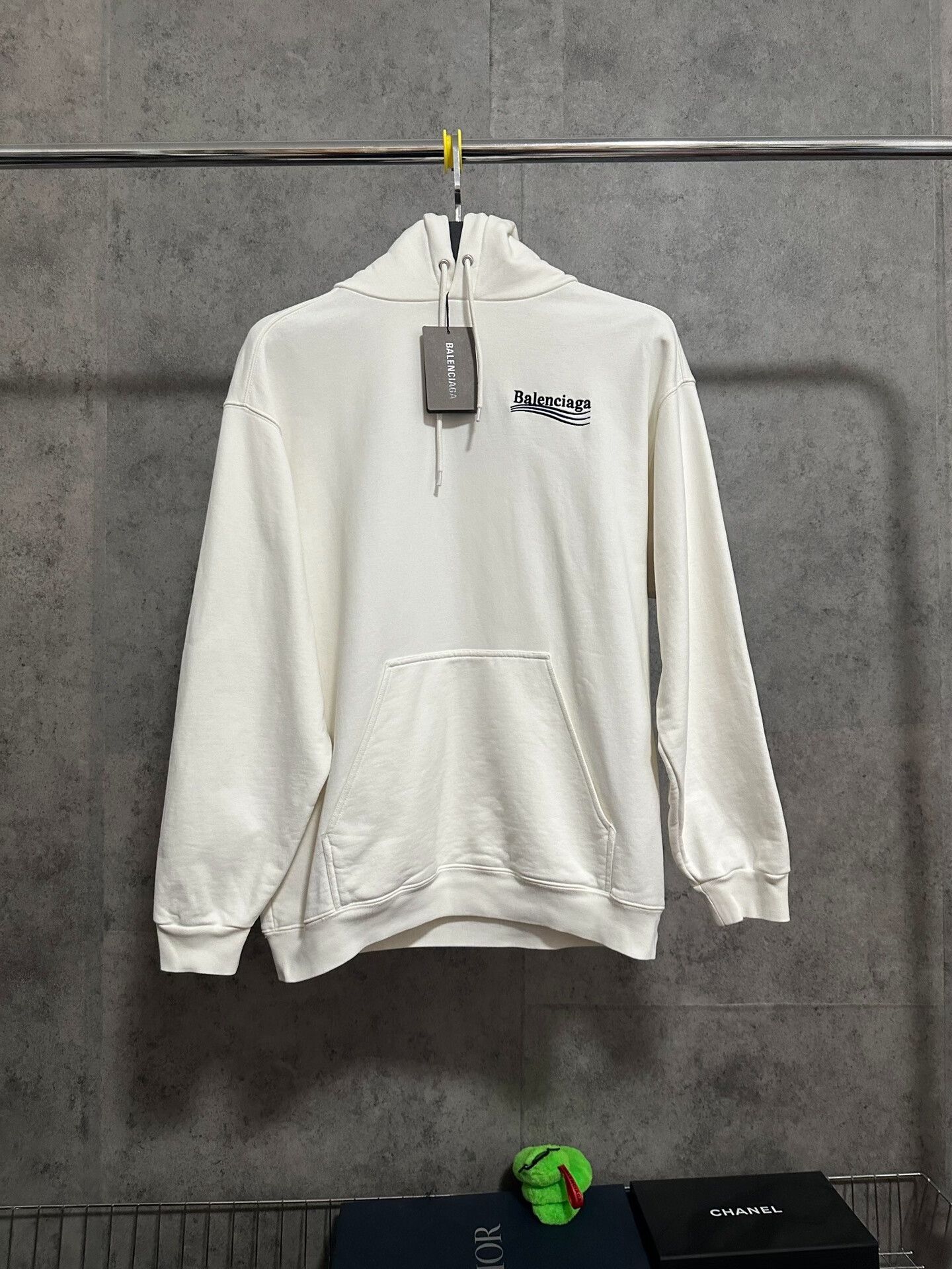 Balenciaga balenciaga white logo hoodie for men Size US M / EU 48-50 / 2 - 1 Thumbnail