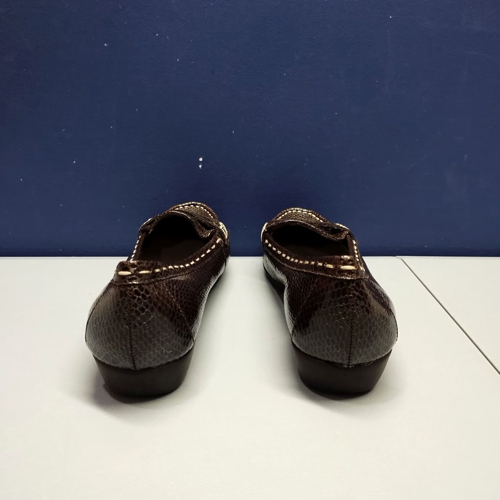 Etienne Aigner Etienne Aigner Ester Flats Womens Size 9M Brown Snake Leather Comfort 92694-7 Flat Womens Size 9M Brown Snake Leather Comfort Size US 9 / IT 39 - 4 Thumbnail