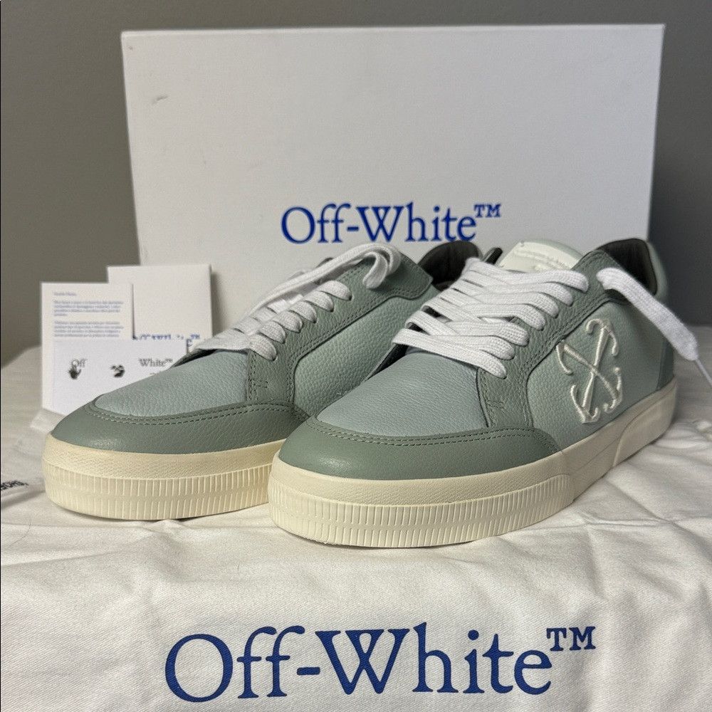 Off-White Off-White Low Vulcanized Leather Sneakers Green/Grey Size 4 Size US 11 / EU 44 - 1 Thumbnail