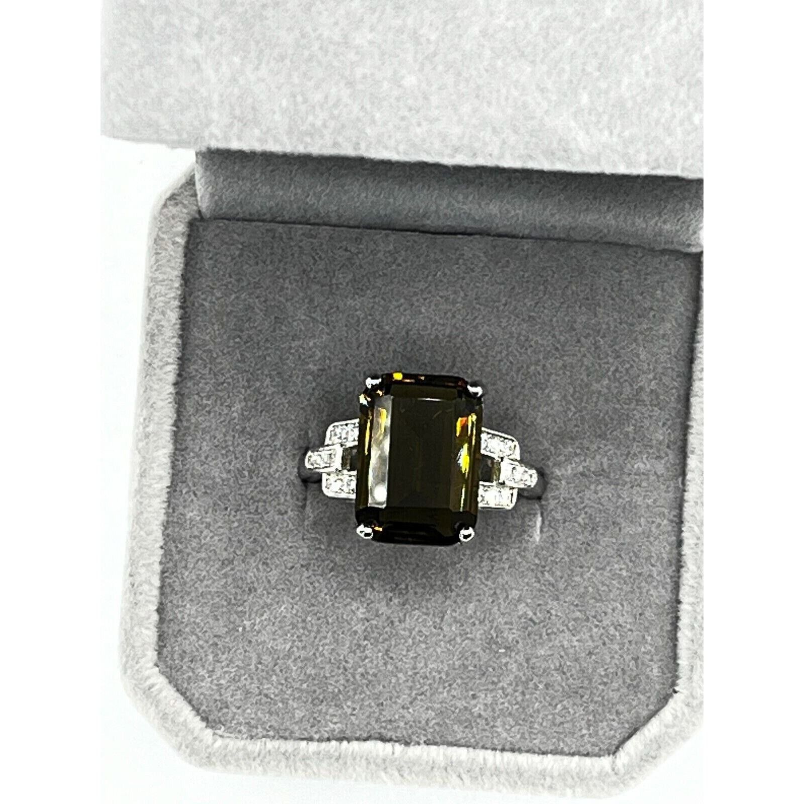 The Unbranded Brand .925 Sterling Silver Quartz and Cubic Zirconia Ring Size 7 Size ONE SIZE - 6 Thumbnail