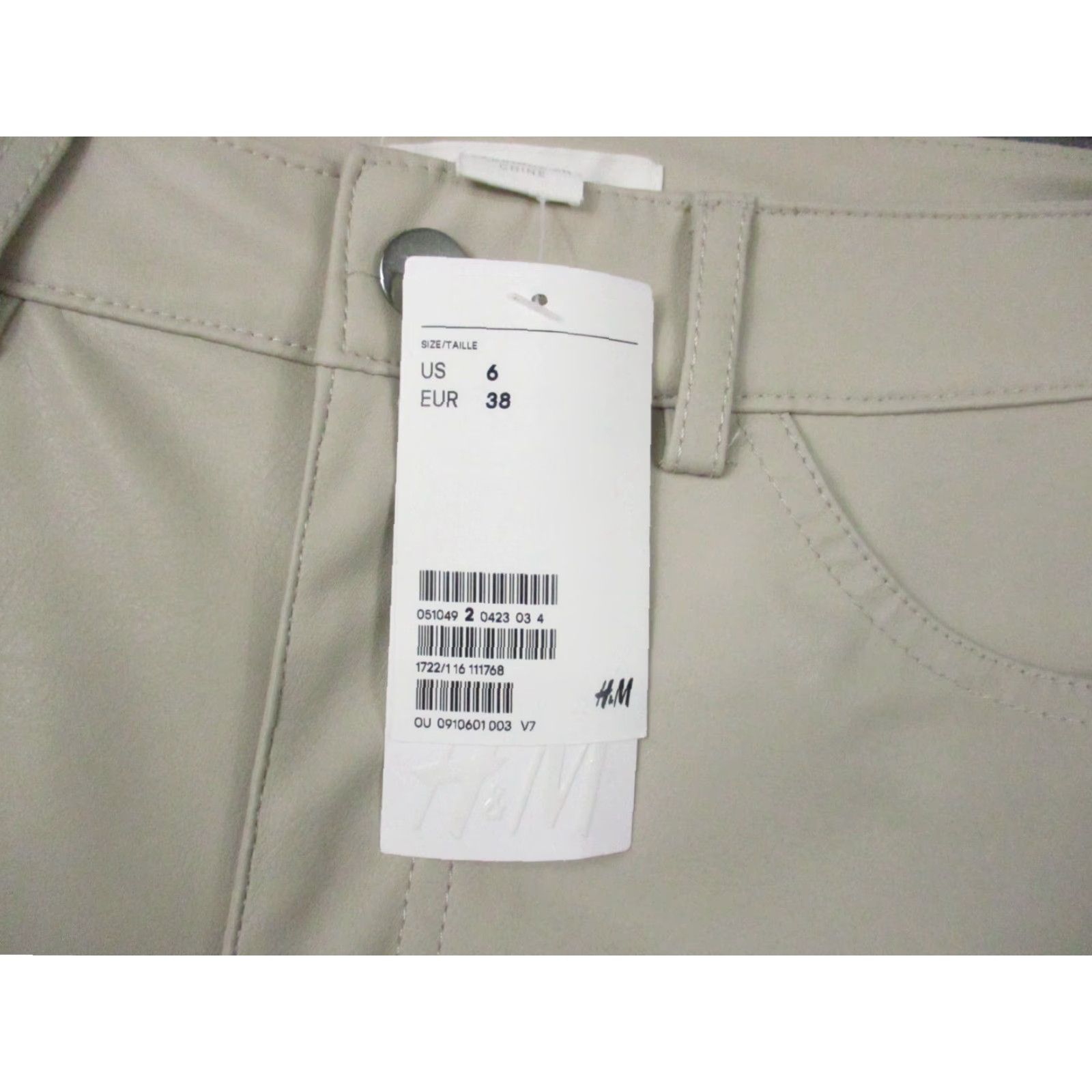 H&M H&M Women's Khaki Pants 6 Faux Leather Beige NWT Khakis Pants Adults Womens Size 28" / US 6 / IT 42 - 4 Thumbnail