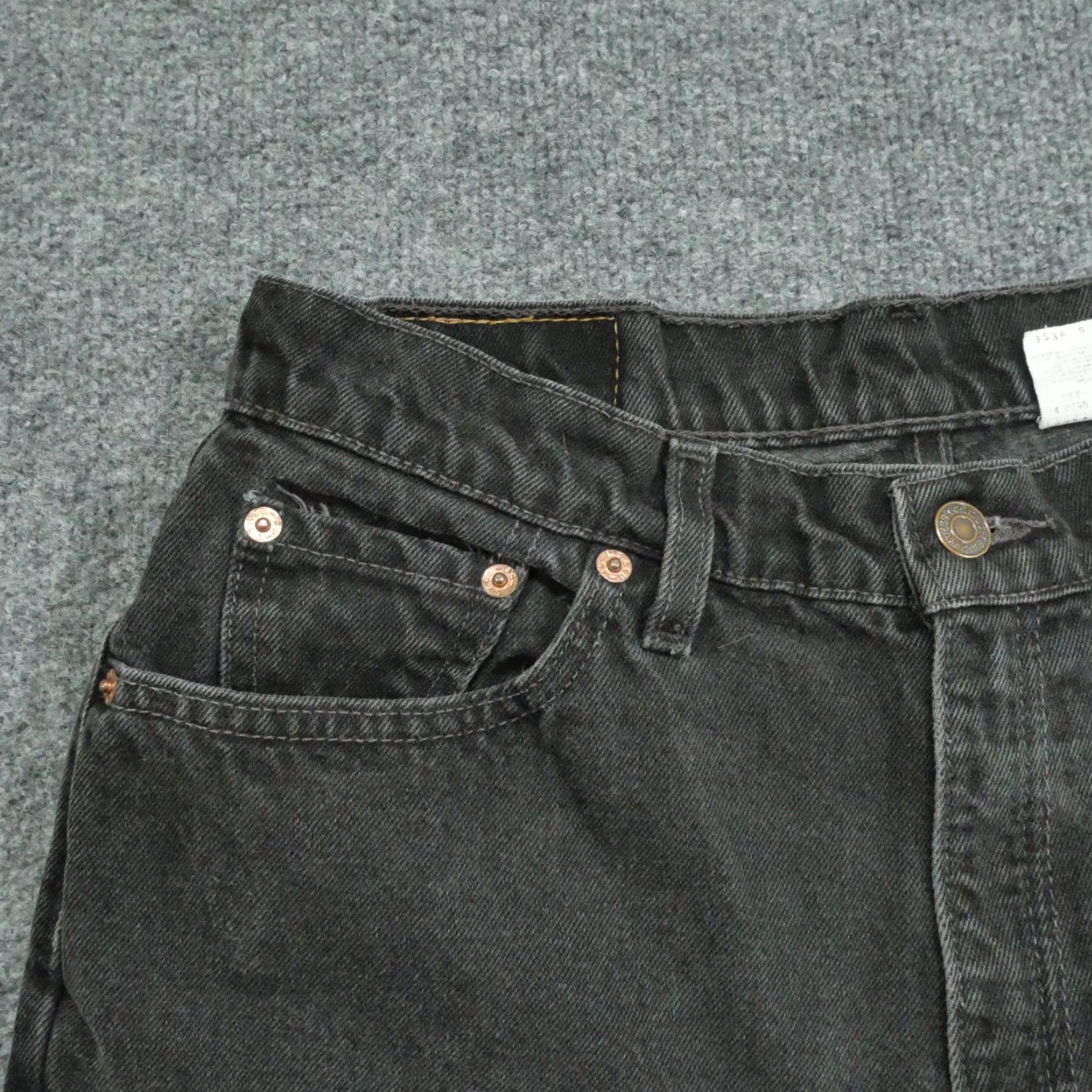 Levi's VINTAGE Levi's 512 Jeans Womens 14 31x24 Black Faded Cropped Tapered 90s Distressed Jeans Mens? Womens, 90s, 14, Black, Denim, Casual Size 24" / US 00 / IT 34 - 3 Thumbnail