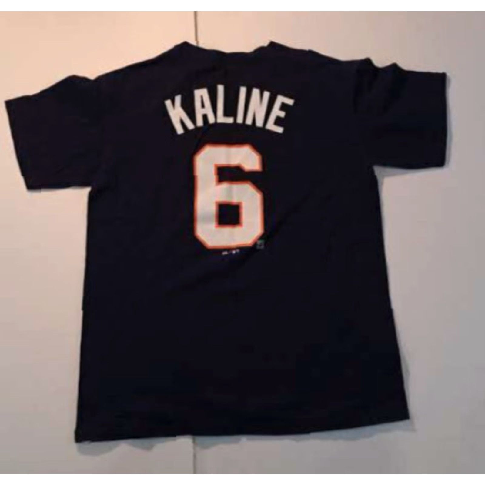 Vintage Detroit Tigers Majestic T-Shirt Jersey Crew Neck Short Sleeve Size M Blue Cotton Jersey Al Kaline Sports Men 26in long 21in pit to pit EUC Size US M / EU 48-50 / 2 - 4 Thumbnail