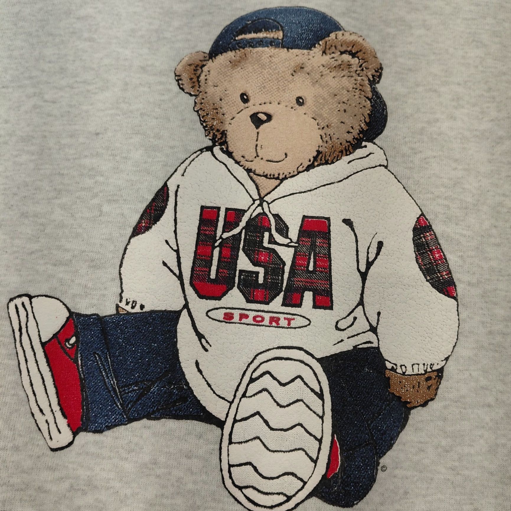 Delta VINTAGE Delta Sweatshirt Gray Bear USA 90s 80s Pullover Adult Large Mens Crew Neck Graphic Print Size US L / EU 52-54 / 3 - 7 Thumbnail
