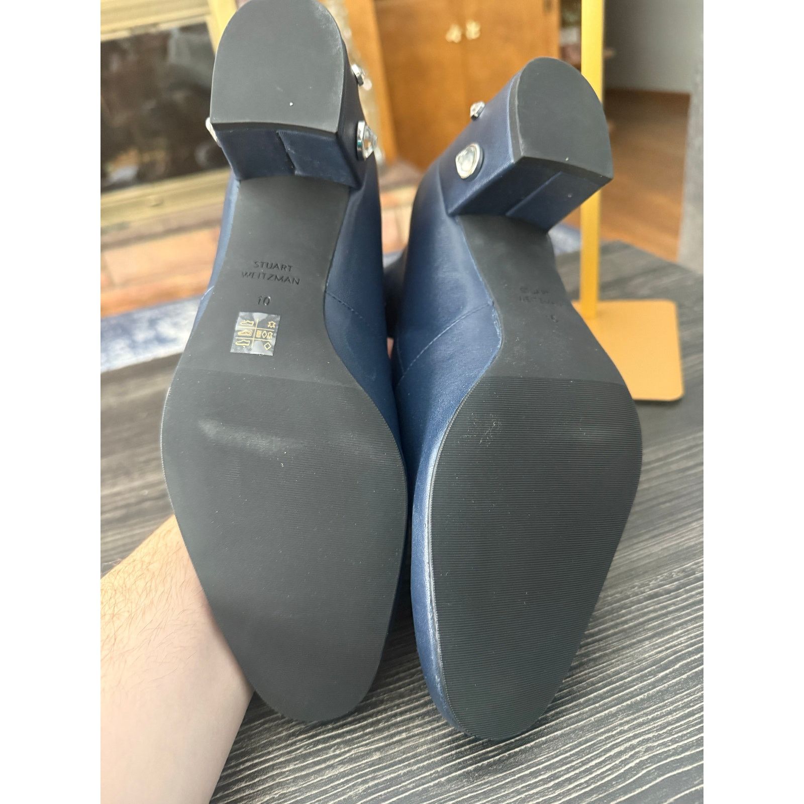 Stuart Weitzman NWOT Stuart Weitzman Allshine Leather w/Studded Heels Sz. 10 Size US 10 / IT 40 - 5 Thumbnail