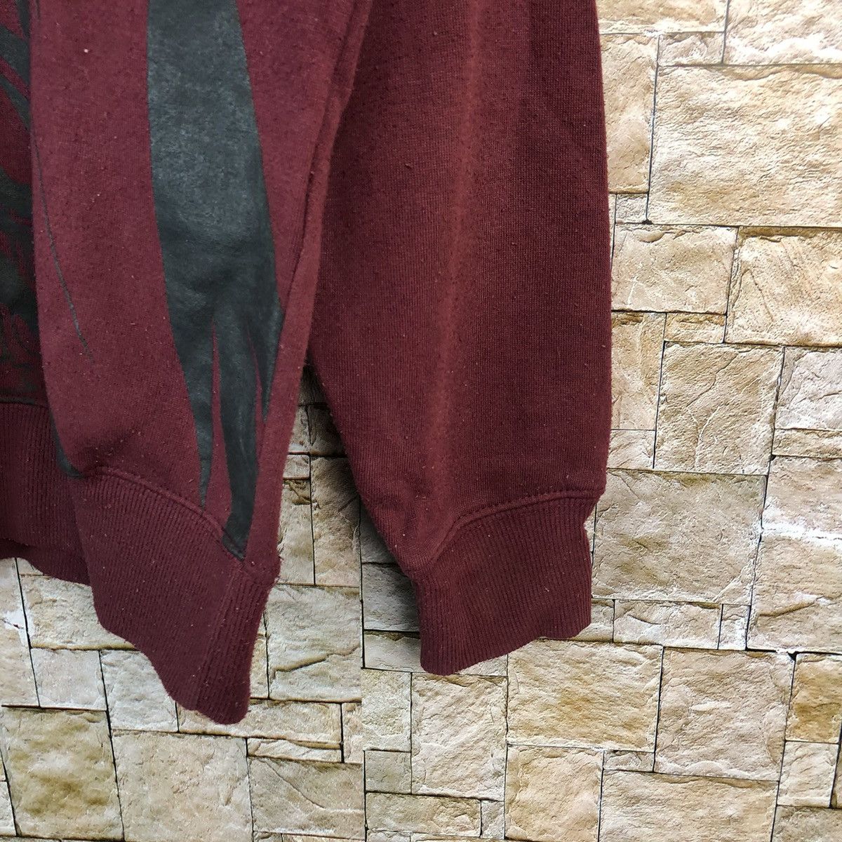 Anime Shank One Piece anima japan Maroon Sweatshirt #A705 Size US M / EU 48-50 / 2 - 8 Thumbnail