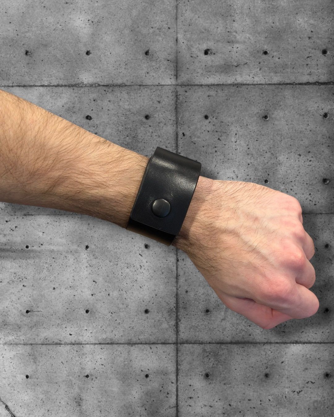 Rick Owens Rick Owens Black Hollywood Anthem Cuff Bracelet Size ONE SIZE - 1 Thumbnail