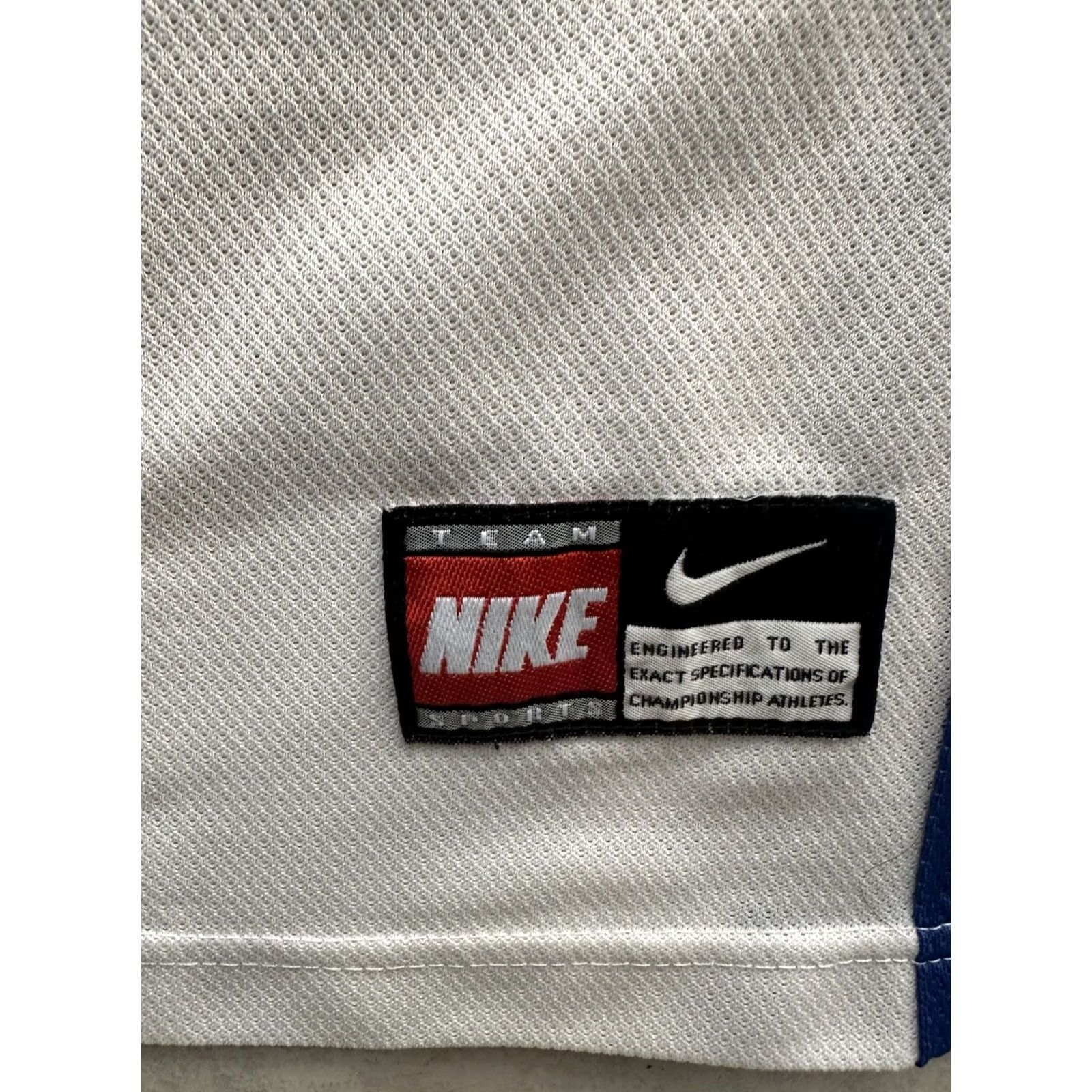 Nike VINTAGE Nike Tank Top Basketball Jersey Mens L White Blue Logo Swoosh 90s Kampains? Size US L / EU 52-54 / 3 - 5 Thumbnail