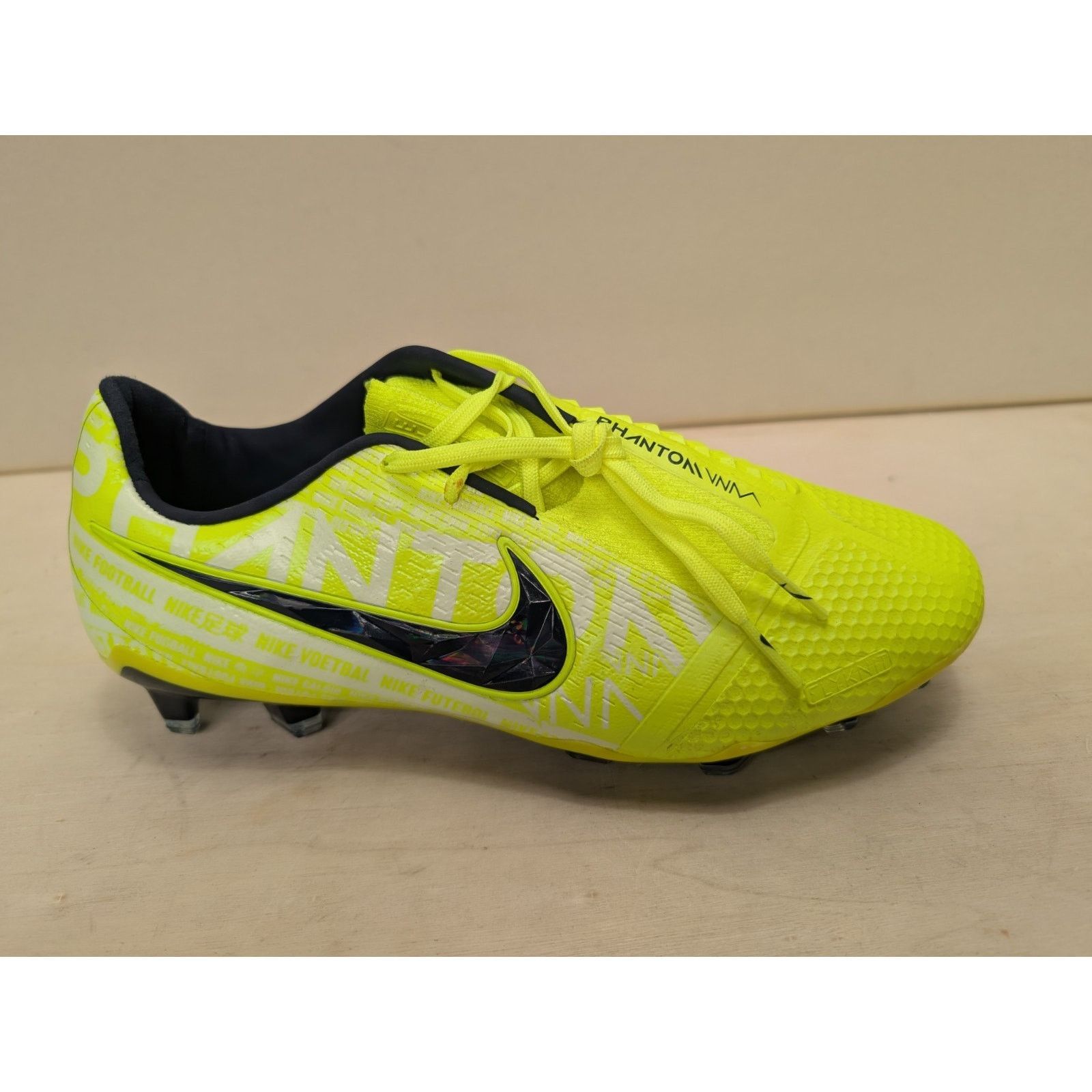 Nike Nike Phantom Venom Elite FG ACC Soccer Cleats Men Volt 6 US Size US 6 / EU 39 - 2 Thumbnail