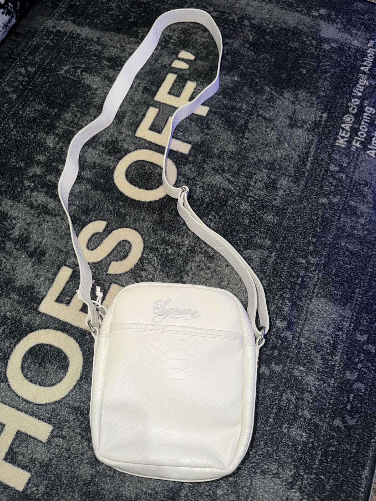 Nike × Supreme Supreme Nike Leather Shoulder Bag in White Snakeskin Size ONE SIZE - 3 Thumbnail