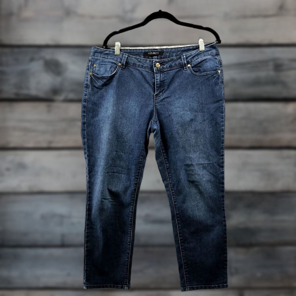 Vintage Max Studio Slim Jeans Womens 12 Mid Rise Stretch Blue Dark Wash Skinny Size 35" - 1 Thumbnail
